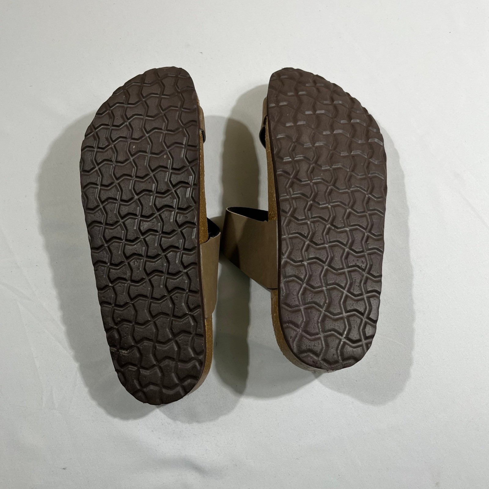 Cushionaire Libby Sandals Women 9M Brown Braided Cork Footbed Slide