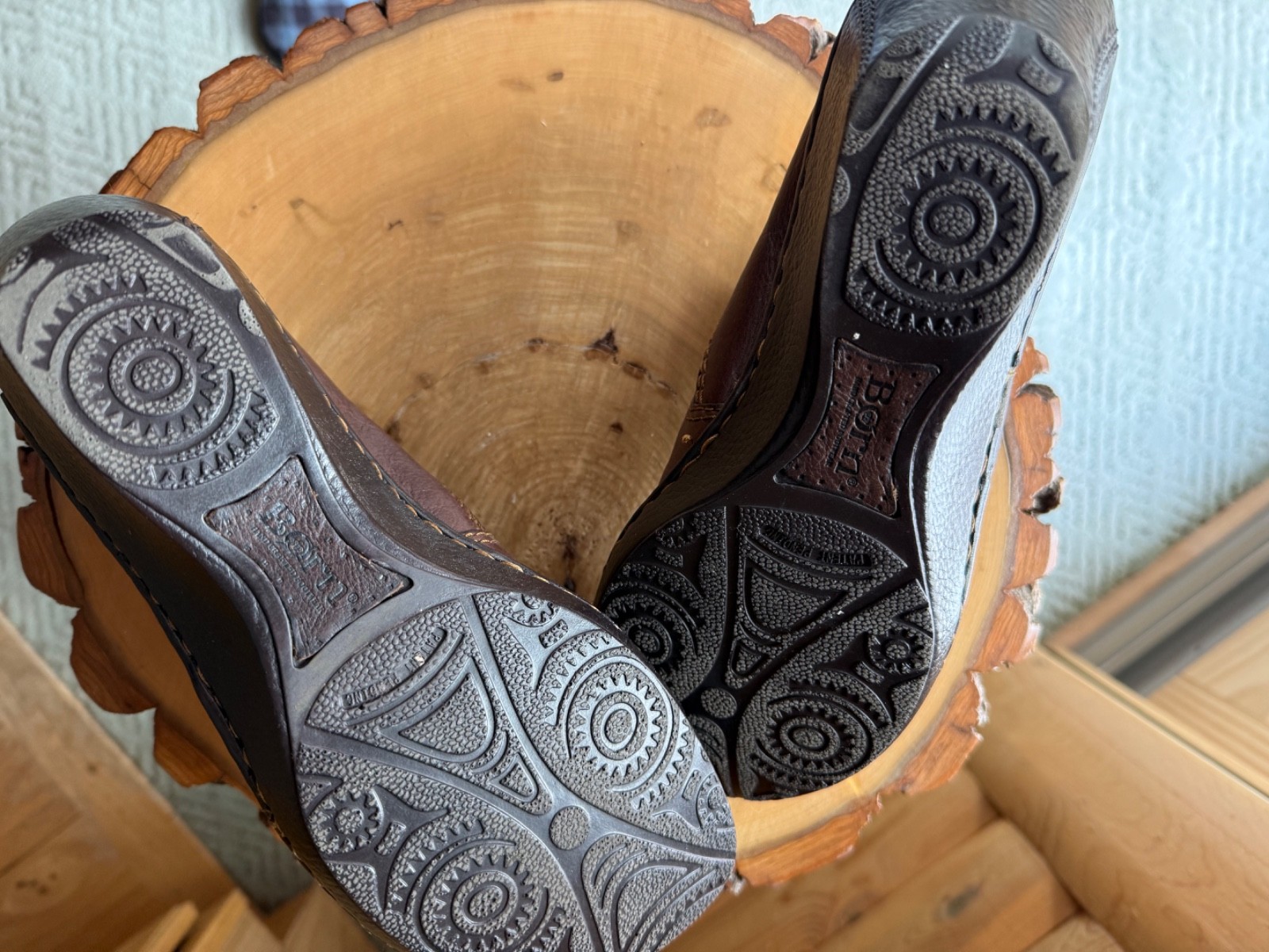 BORN Brown Leather Covered Wedge Heel Shoes. Size 9.5 /41 See Description