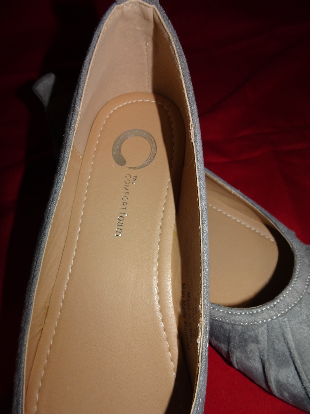 TRU Comfort Foam Women’s Grey Tannya Faux Suede Ballet Flats Size 7.5 NEW