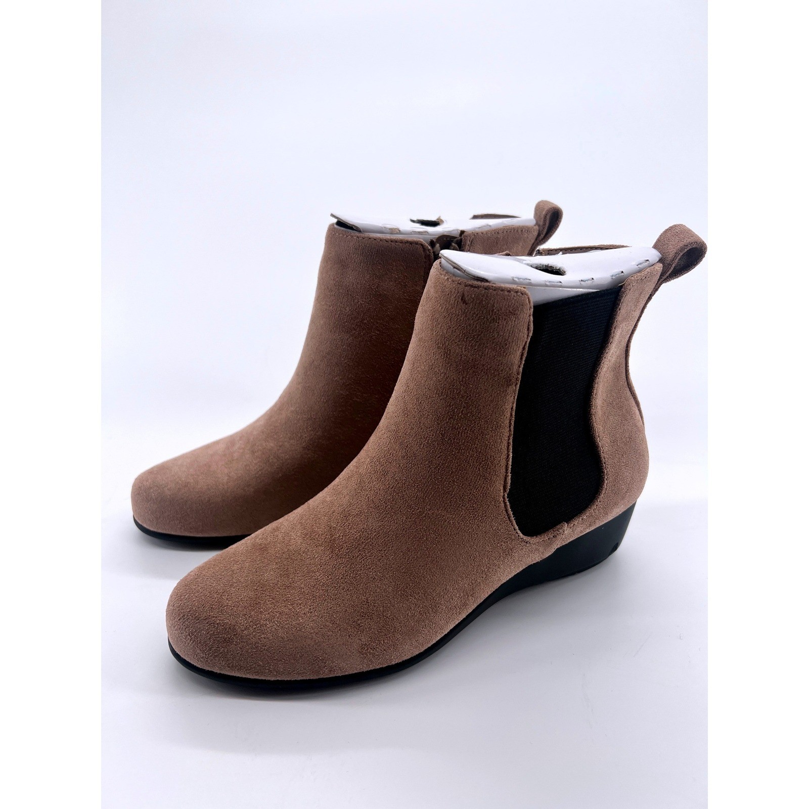 NEW Aerosoles Alisa Faux Suede Ankle Boots Wedge Zip Taupe Camel Women Size 5M