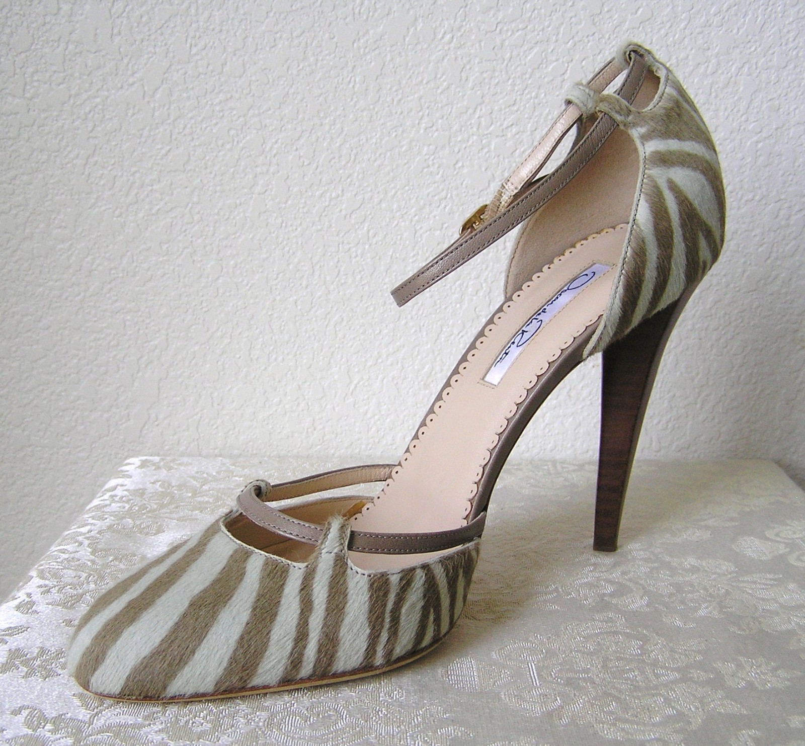 Oscar De La Renta – NEW D’Orsay Pump Heels Pony Hair 39 (=8.5M)