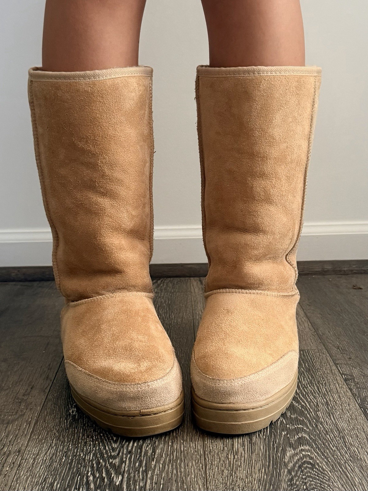 UGG “Classic Tall II” Women’s Suede & Shearling Over the Calf Boot (Chestnut) 10