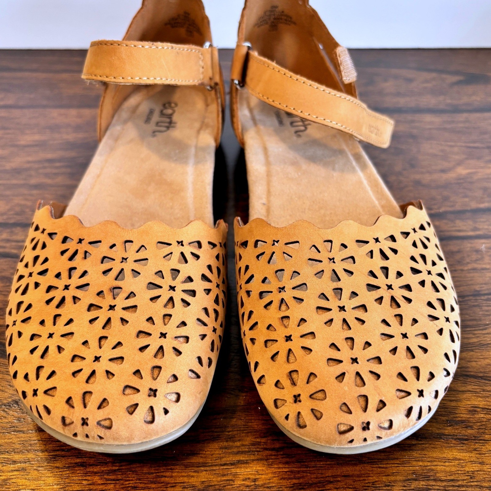 Earth Origins Etbella Bronnie Perforated Leather Mary Janes Sz 9 Comfort Shoes