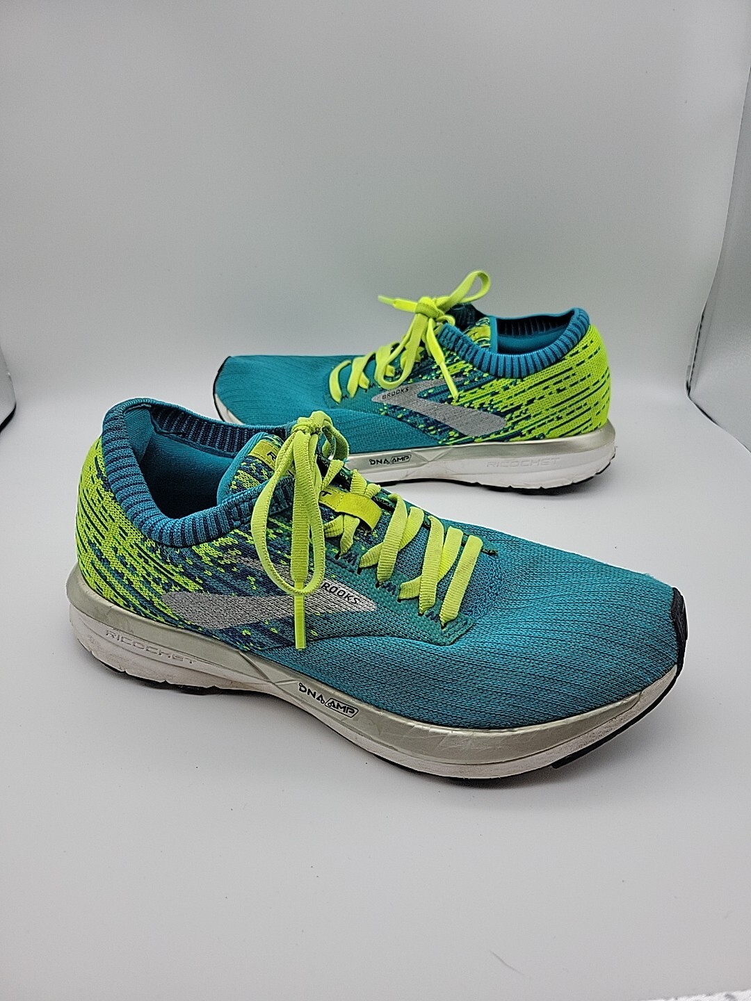 Brooks Womens Ricochet 1202821B430 Blue Green Running Sneakers Shoes Size 7.5 B