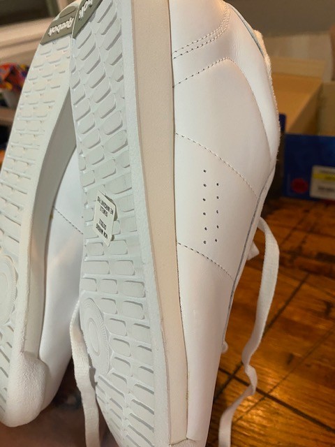 NWT Reebok Classics Lace Up Sneaker Princess White Size 8W Wide from 2009