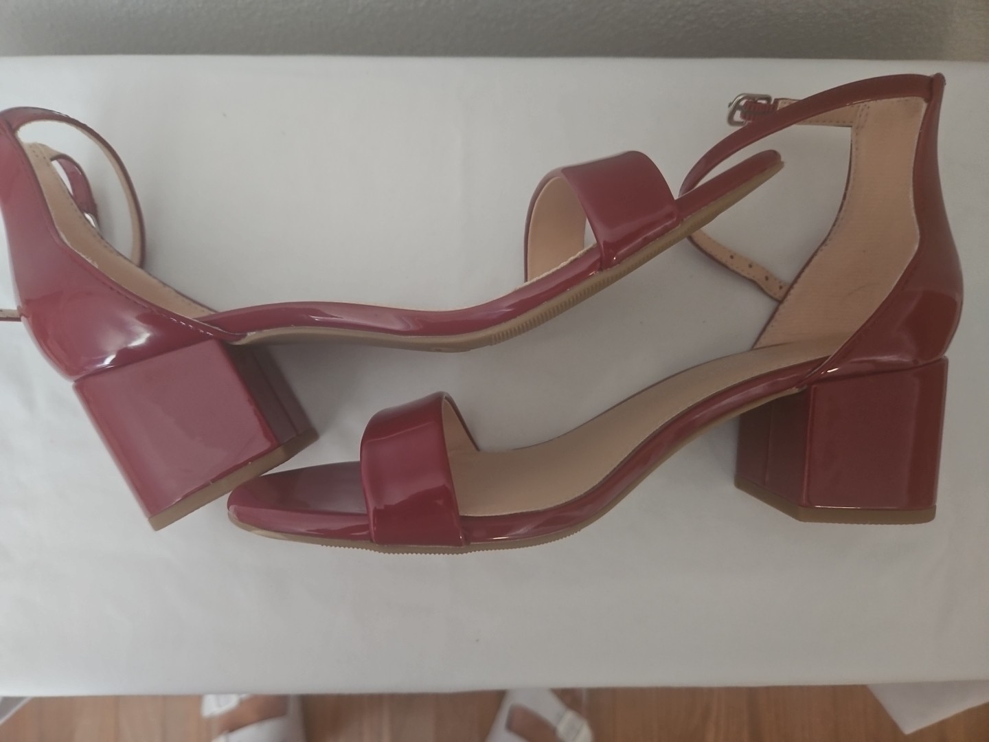 Madden Girl Women’s Size 7.5M Clyde Strappy Block Heels Deep Red Shinny Sandals