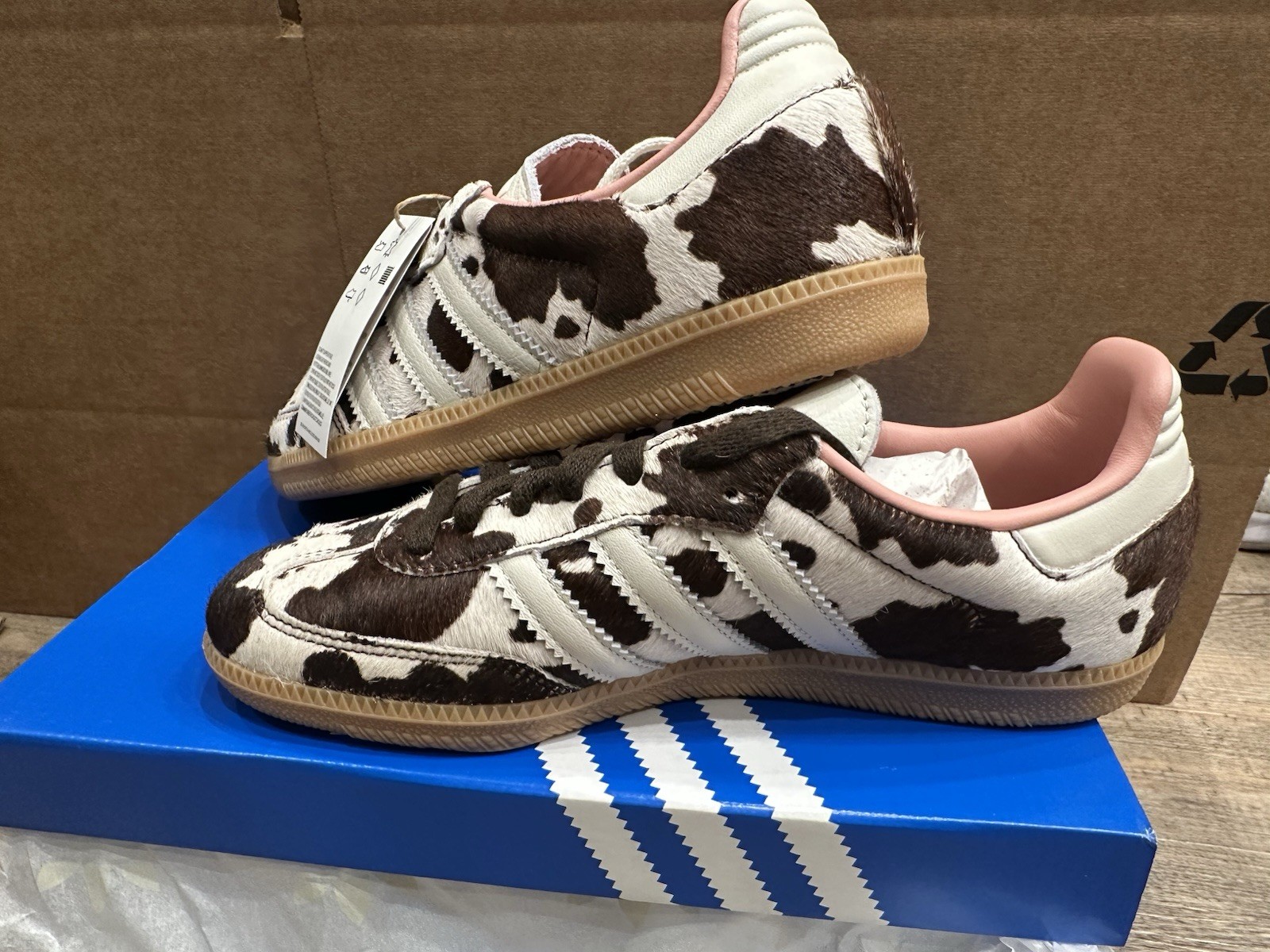 Men’s 10.5 adidas Samba OG Womens Cow Print 2025 JR1256 Brand New Women’s 11.5