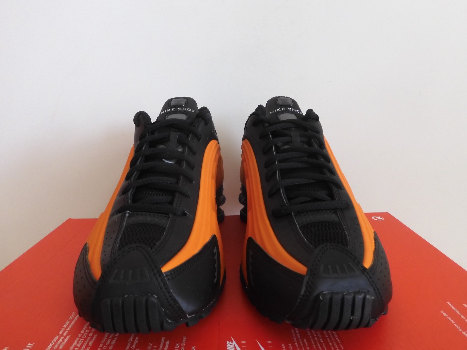 Nike Shox R4 Bright Ceramic Orange-Black Mens Sz 6.5 / Womens Sz 8 [HQ1988-800]