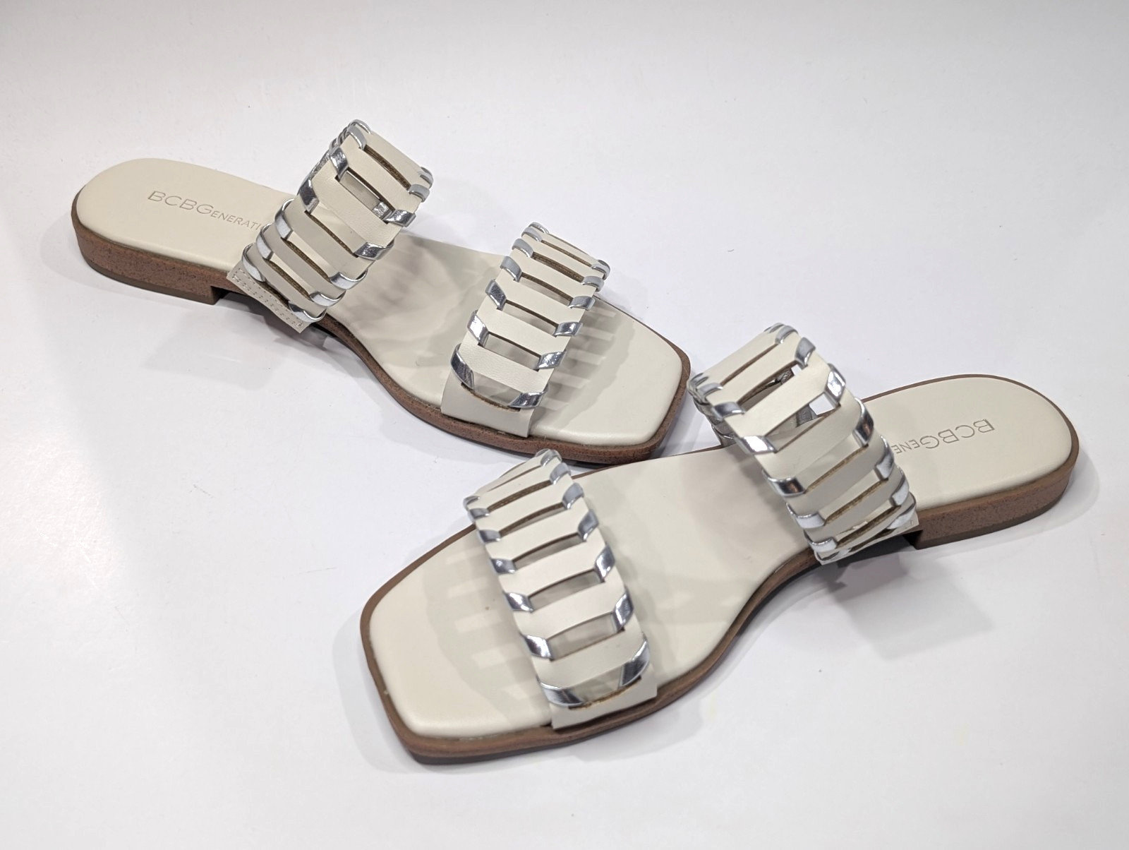 BCBGeneration Lemah Bianca/Silver Women’s Double Band Flat Sandal – Size 9 NWB