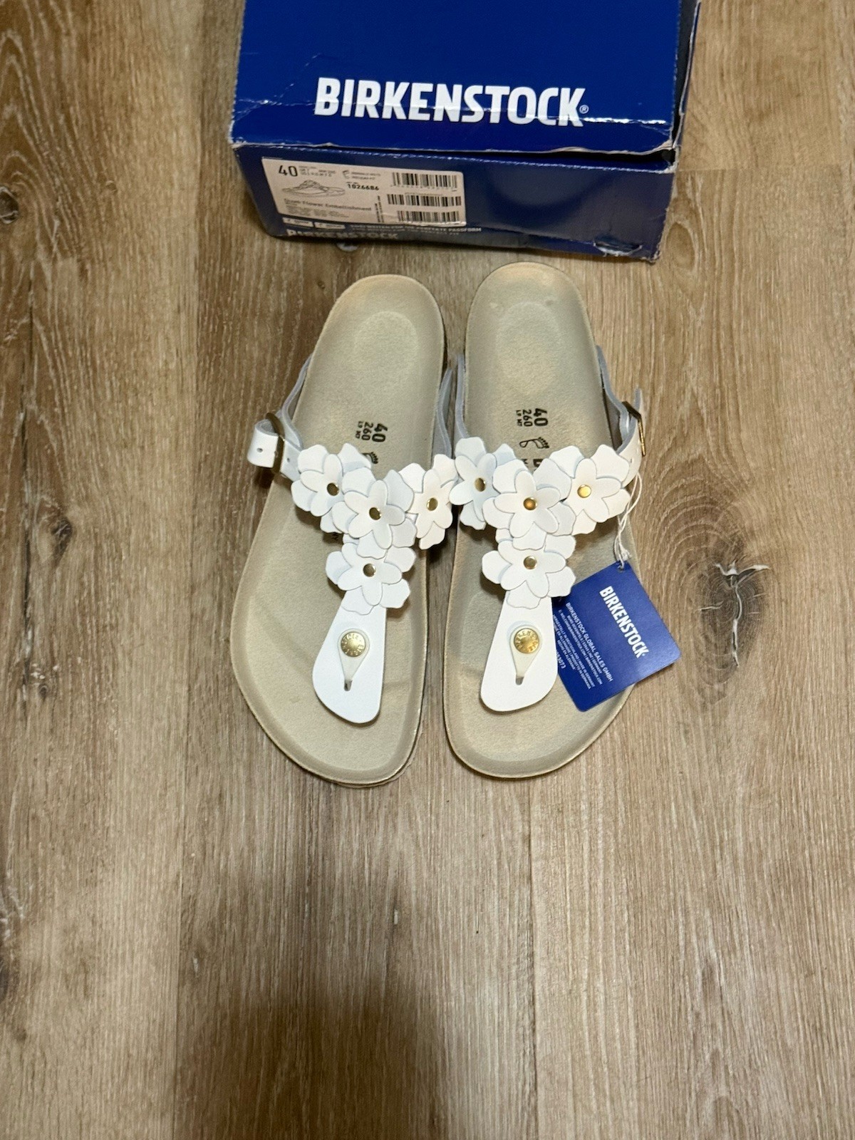 Birkenstock Women’s White Thong Sandals Leather Cork Insole Buckle EU 40 Regular