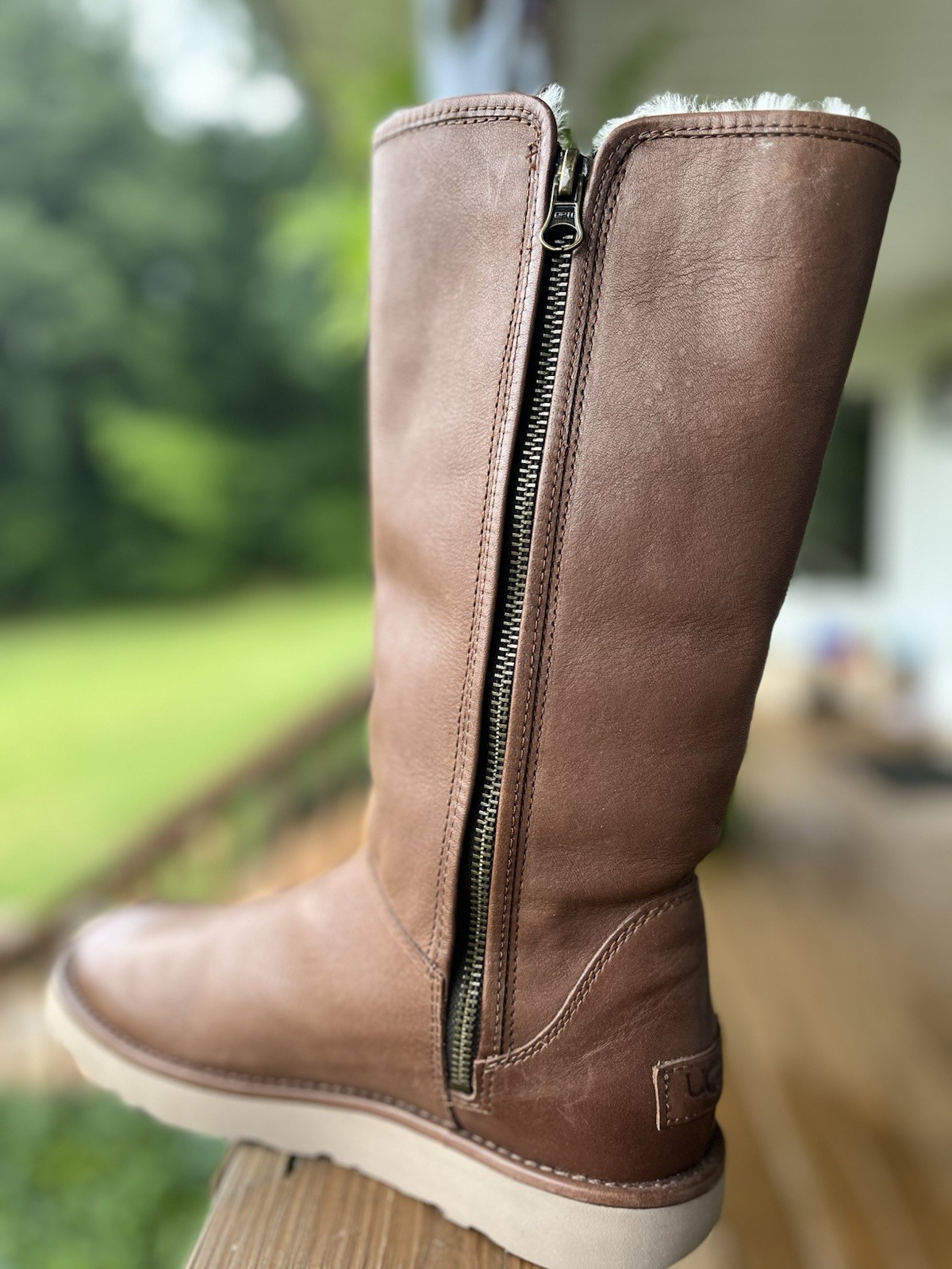 UGG Classic Tall Abree II Brown Leather Sheepskin Lined Zip Boots US 9 EU 40