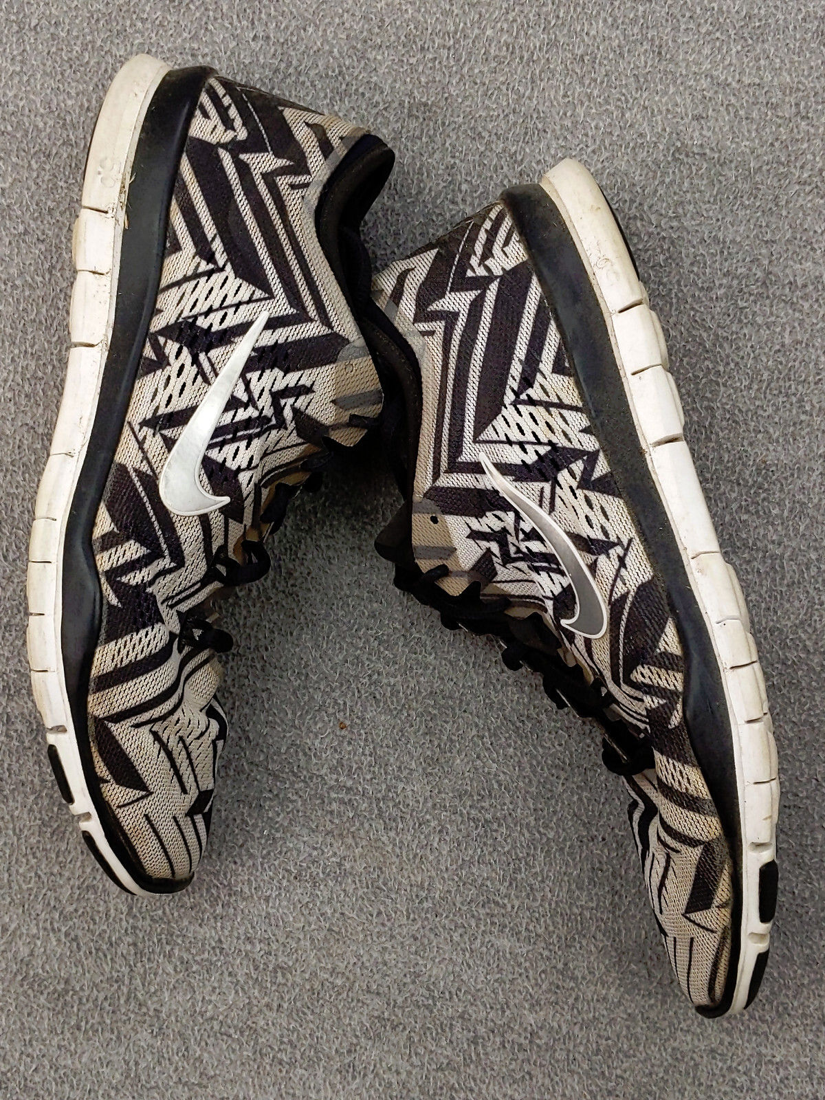 Nike Free TR Fit 4 Womens 8 39 Black Gray Zebra Running Shoe Jogging Flexible