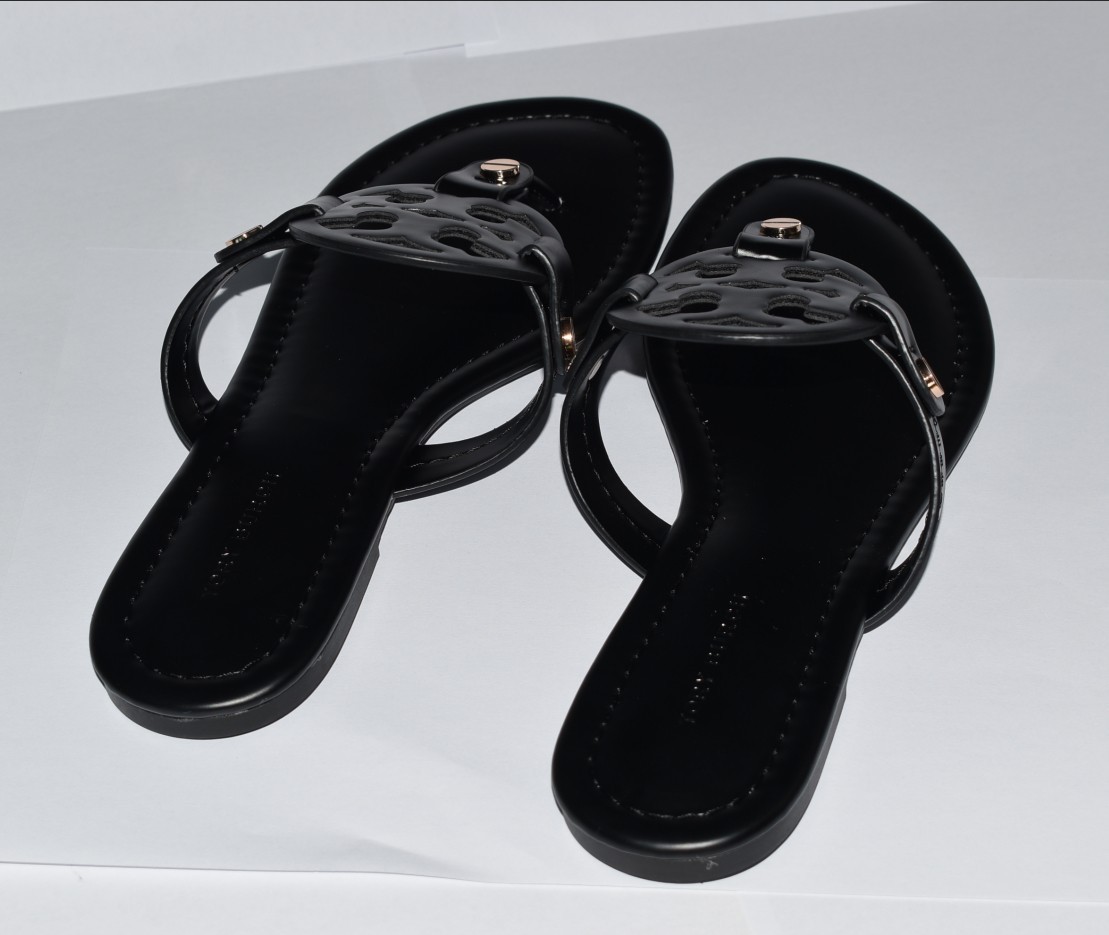 Tory Burch Miller Black Leather Thong Sandals, Classic Logo, Size US 6.5 NWOB