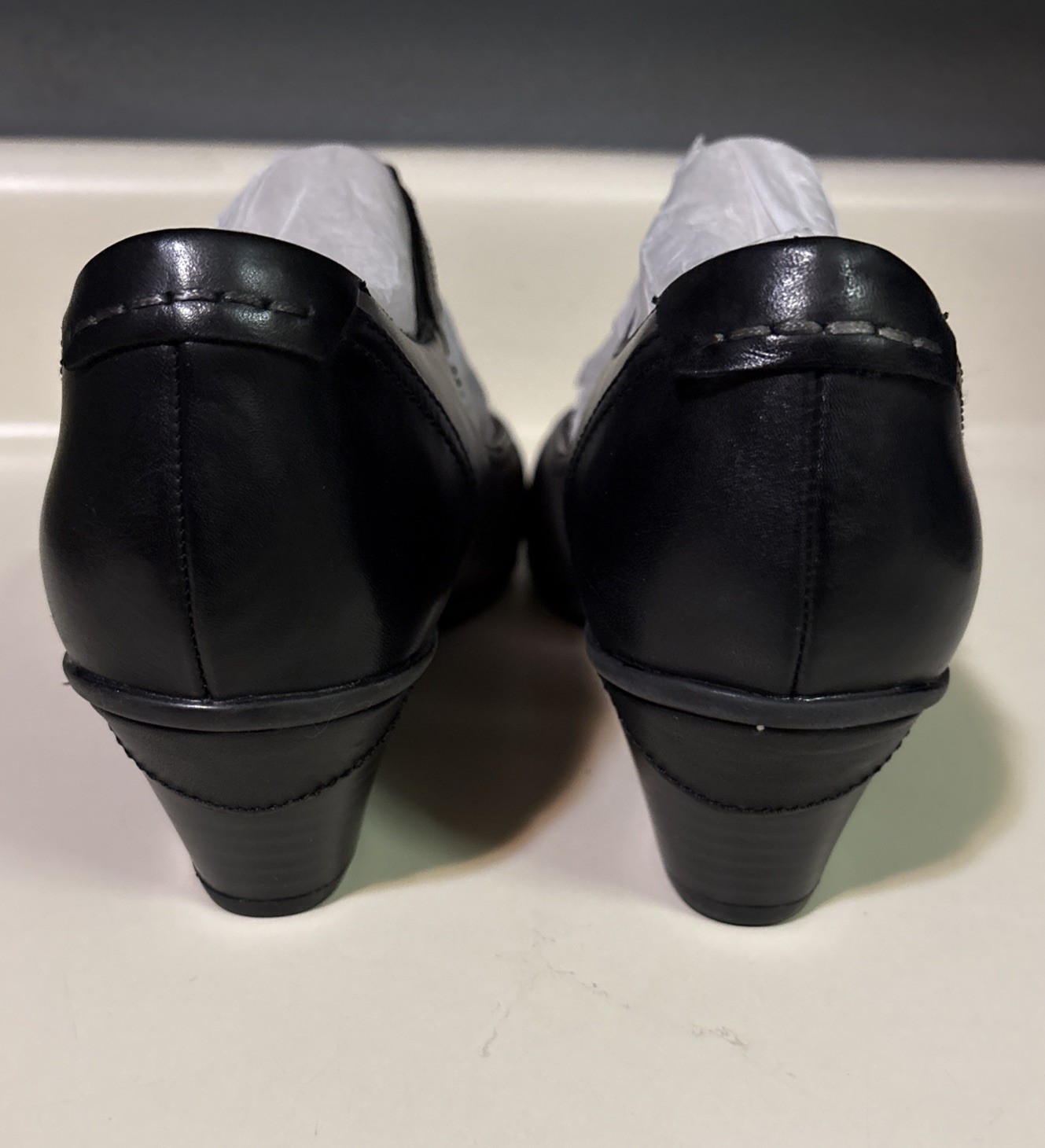 Earth Wanderlust Shoes Womens Size 11B Black Leather Mary Jane Comfort Low Heels