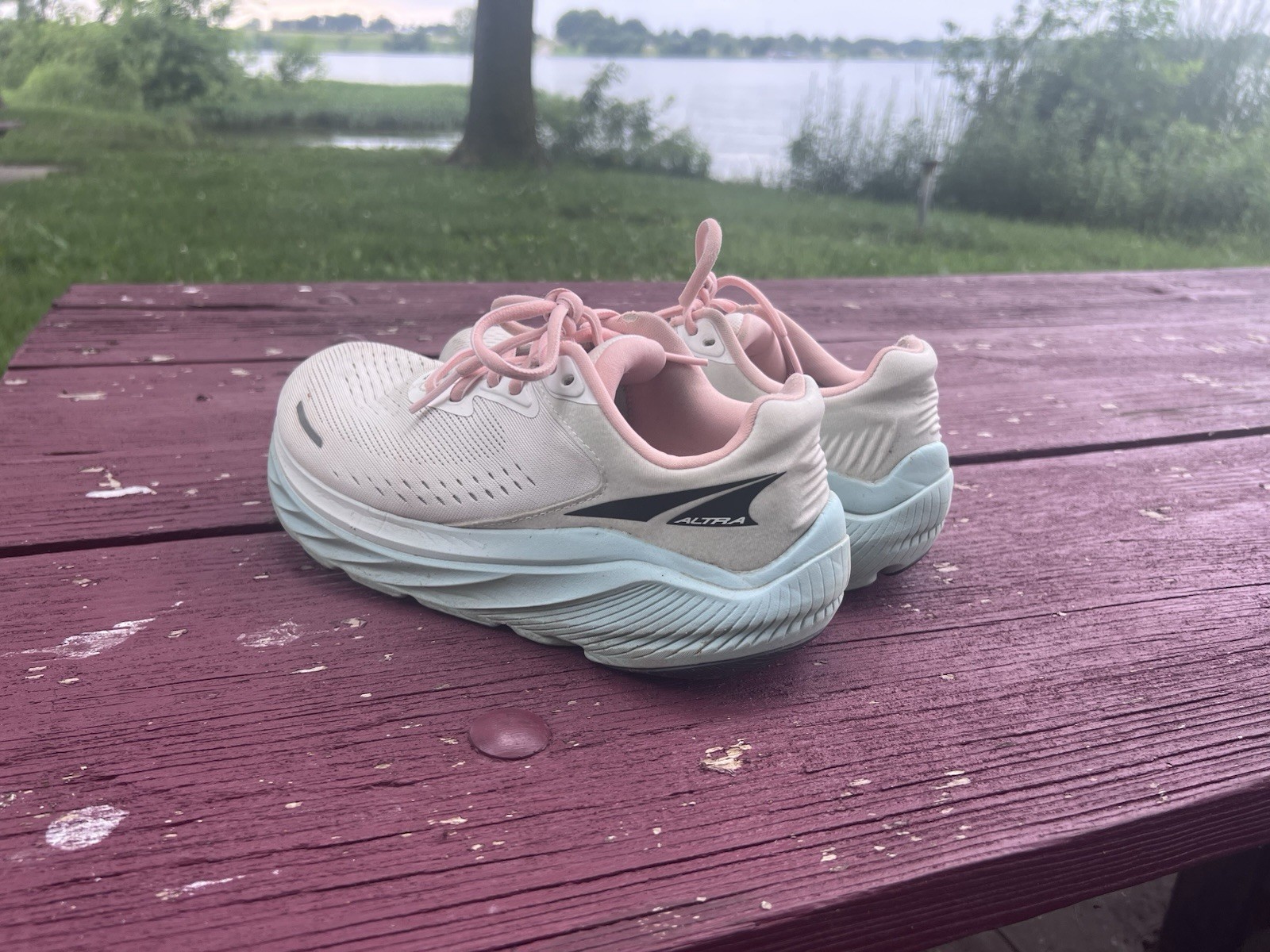 Altra via Olympus 2 Women’s Running Shoes Size 9