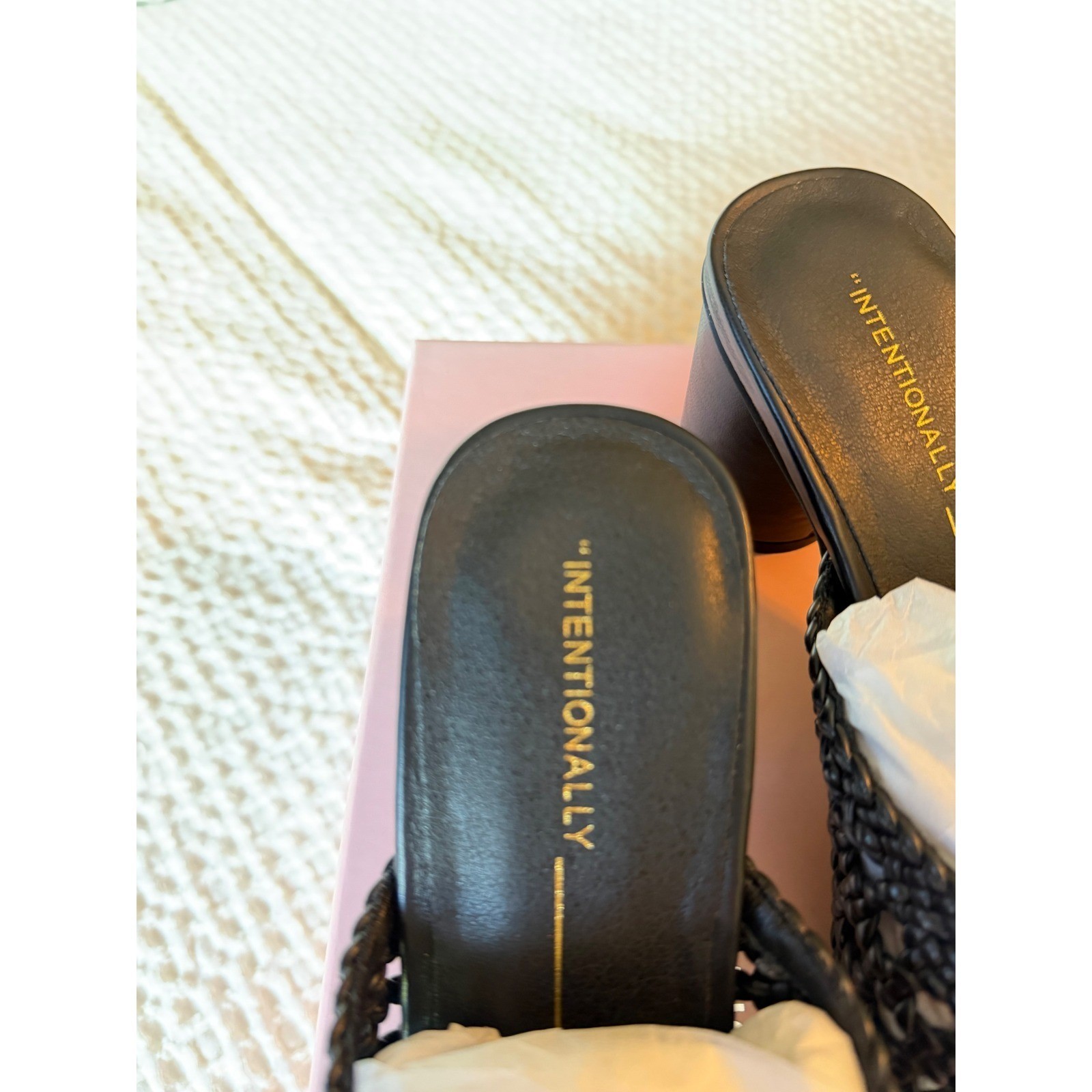 Intentionally Blank Cassandra Black Woven Vegan Leather Block Heel Mules Size 5