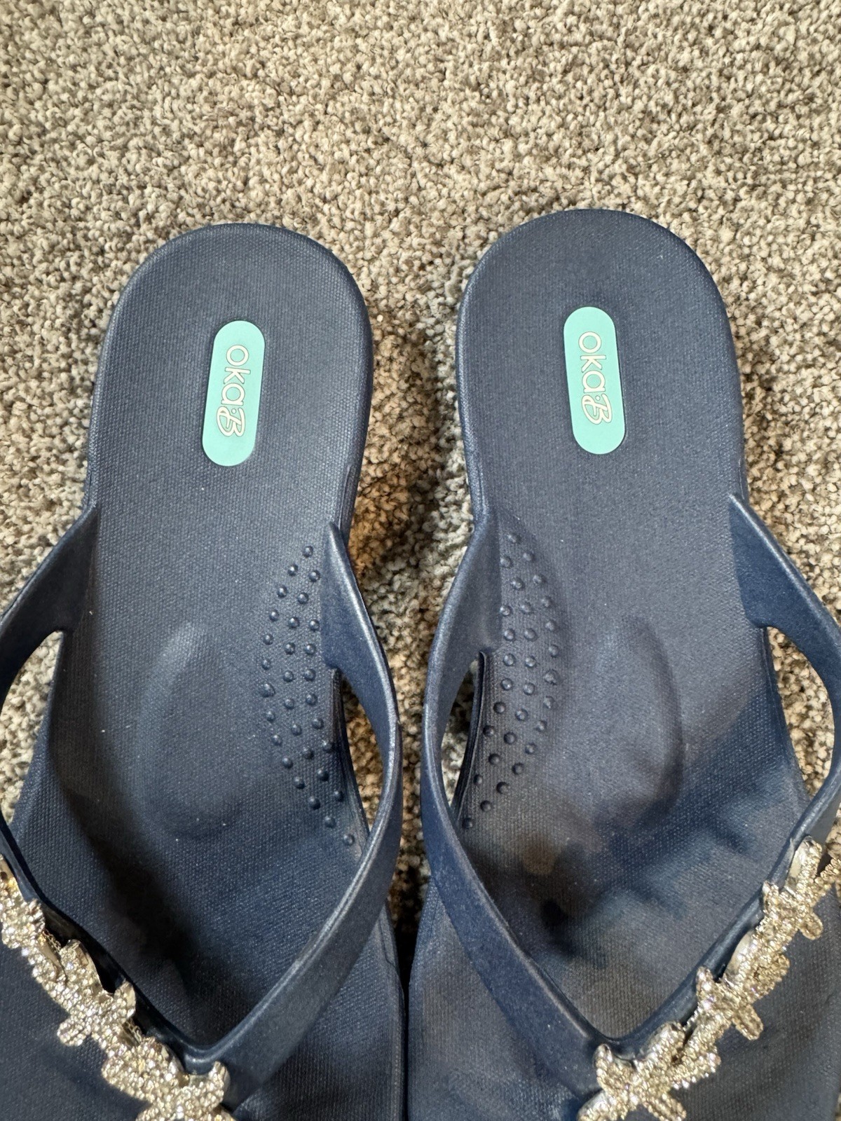 EUC Oka-B Ryann Flip Flop beach themed sandals crystal-encrusted starfish charm