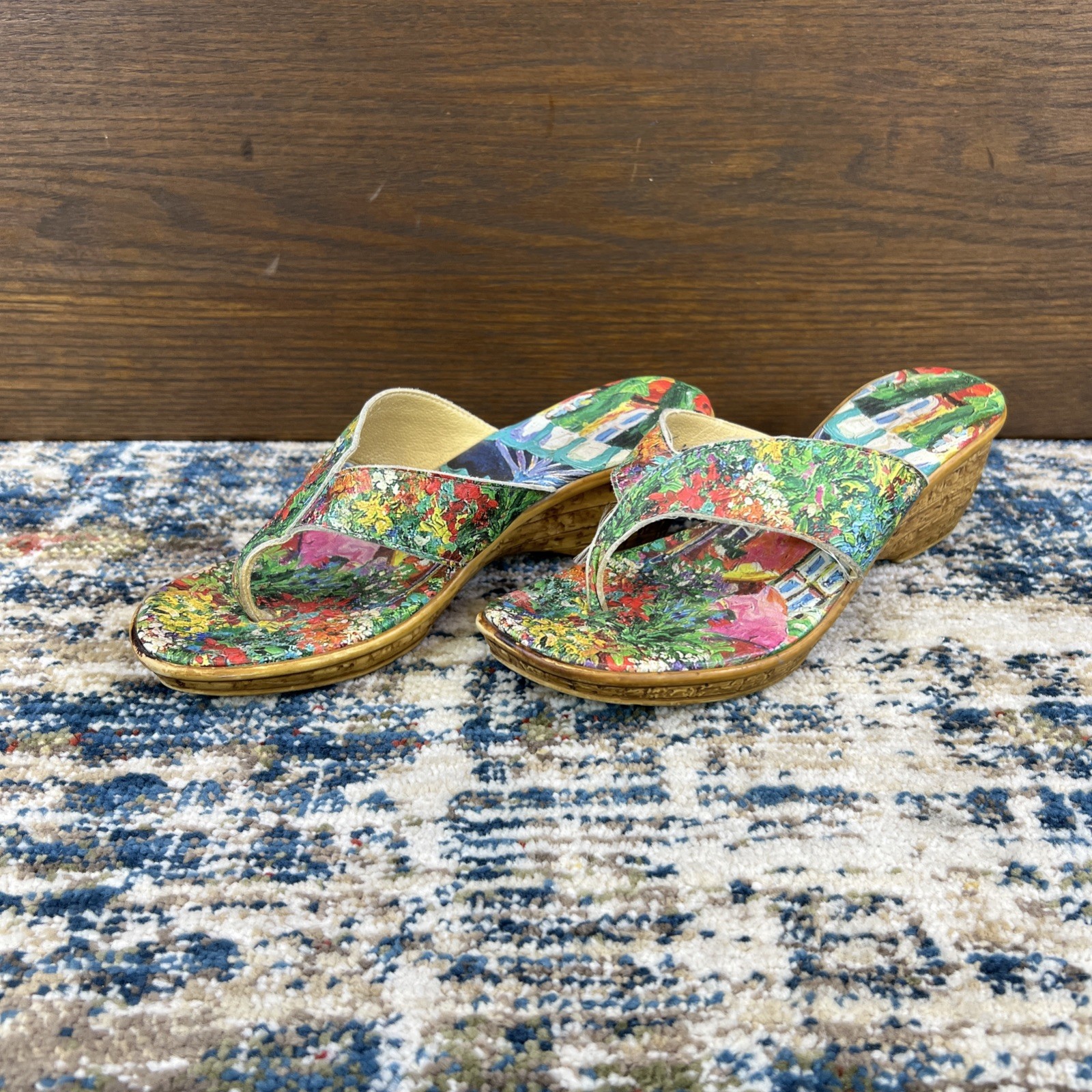 ICON Wearable Art Women Dancing Leather Wedge Sandals Womens Sz 6M