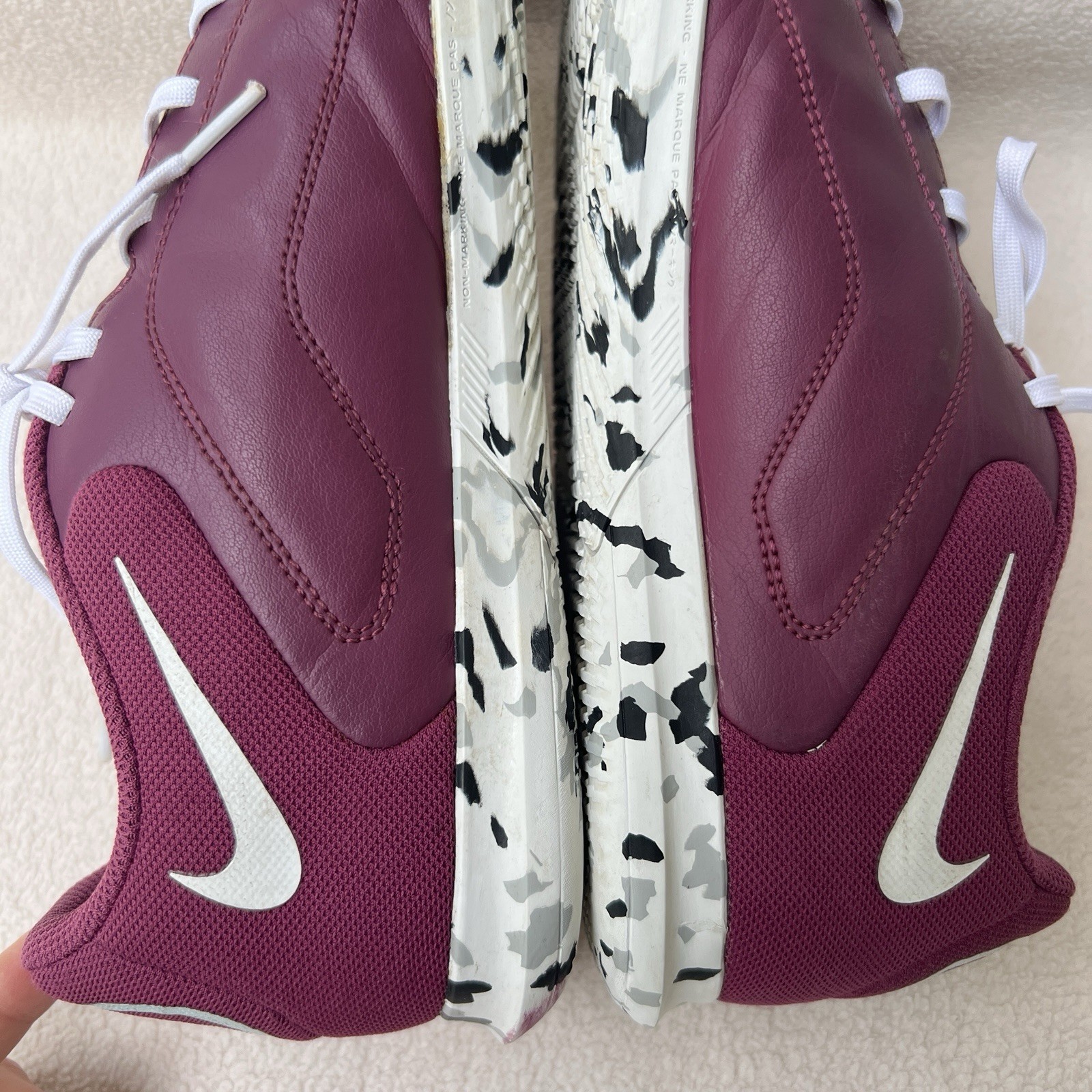 Nike Tiempo Legend 9 Club IC Sneakers Women’s Size 9.5 Rose DA1189-614