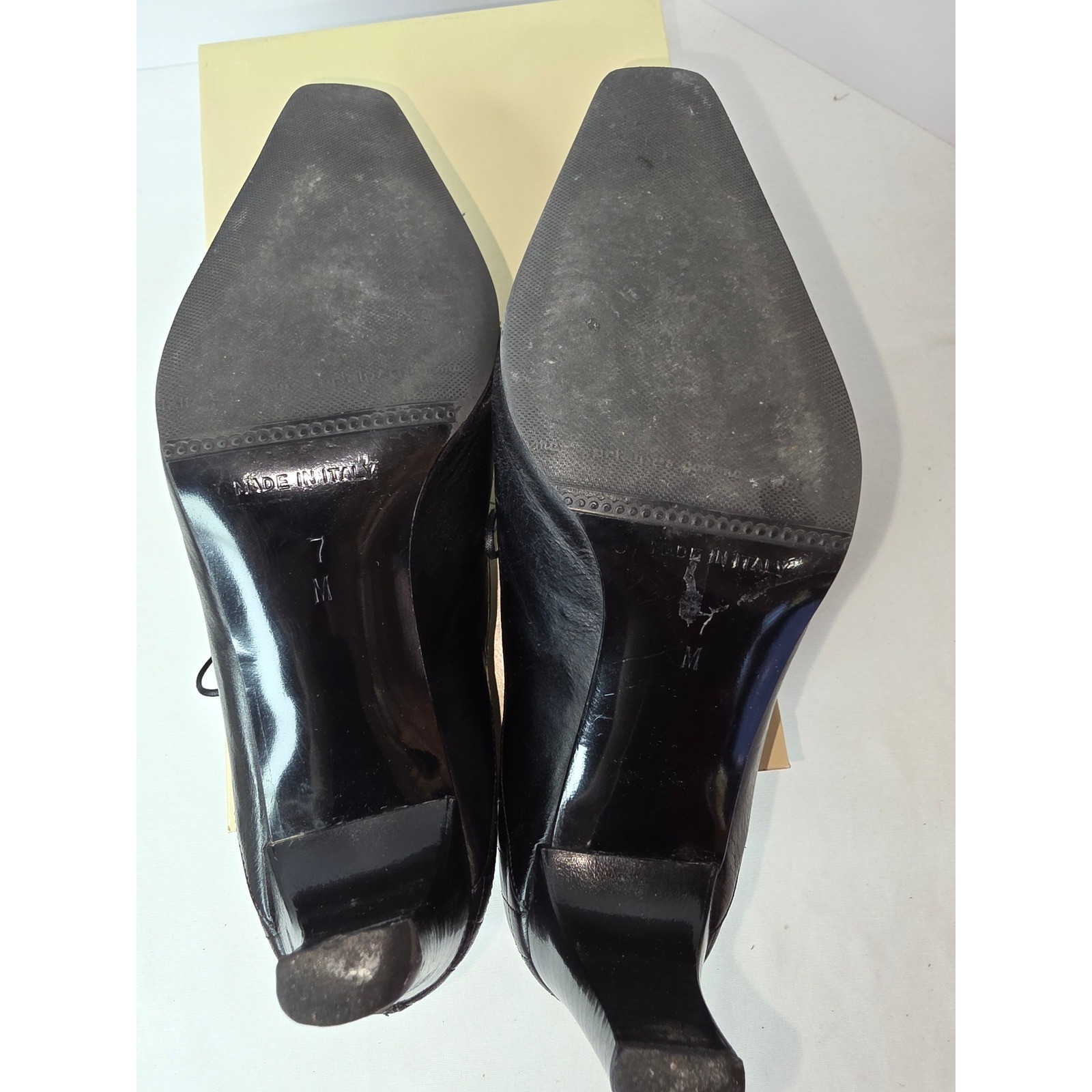 Casual Corner Black Leather Quilted Lace Up Oxford Heels Made in Italy 7M366