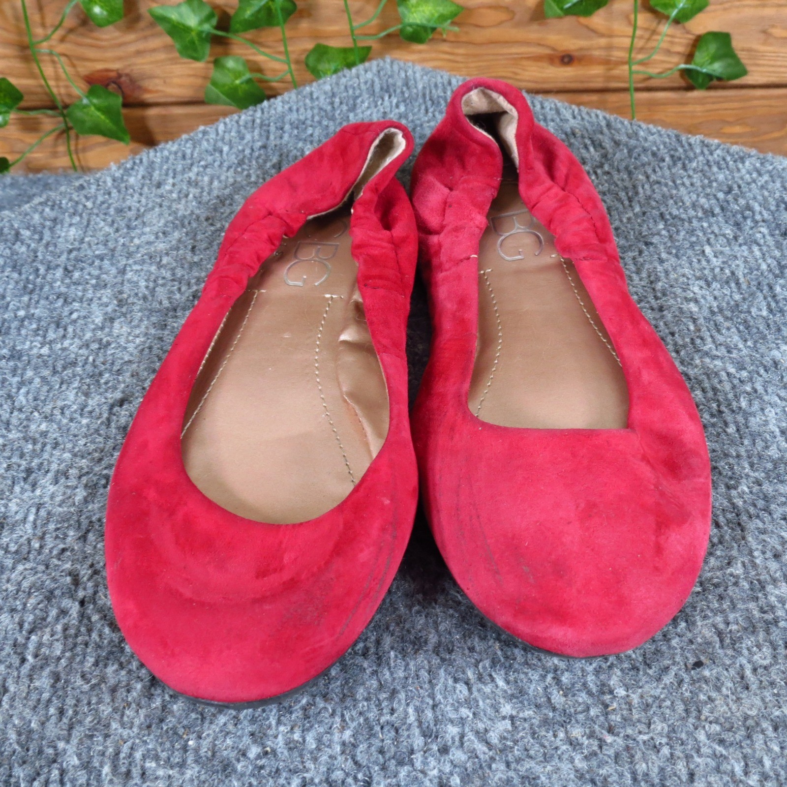 BCBG Paris Magie Women Ballet Flat Size 6 Casual Daily Wear Red Leather Suede
