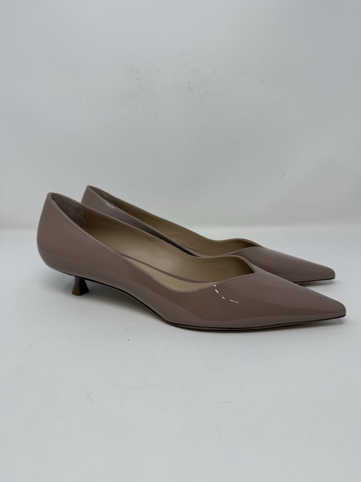 New Stuart Weitzman Eva Kitten Heel Pointed Toe Pump Fawn Sz 8