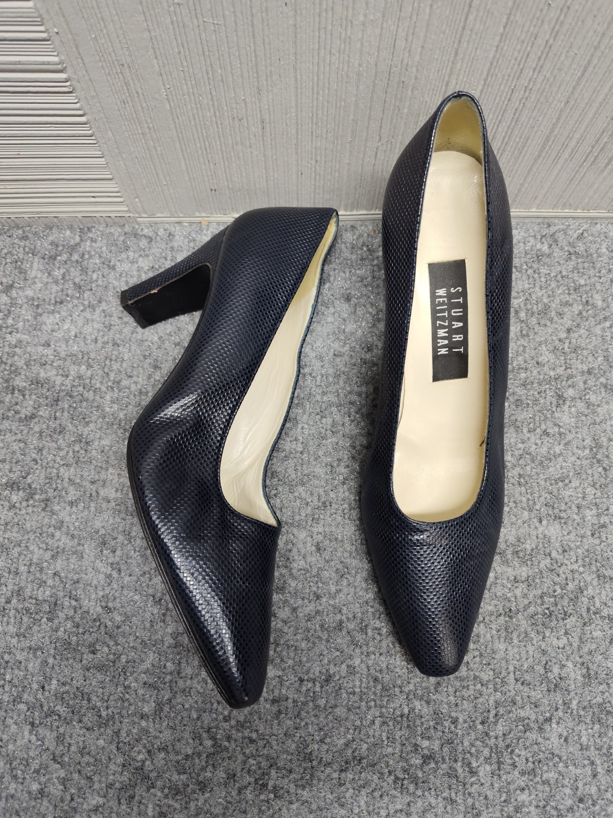 Stuart Weitzman Women Pump Shoe 8B Black Leather Slip On Formal Business Office