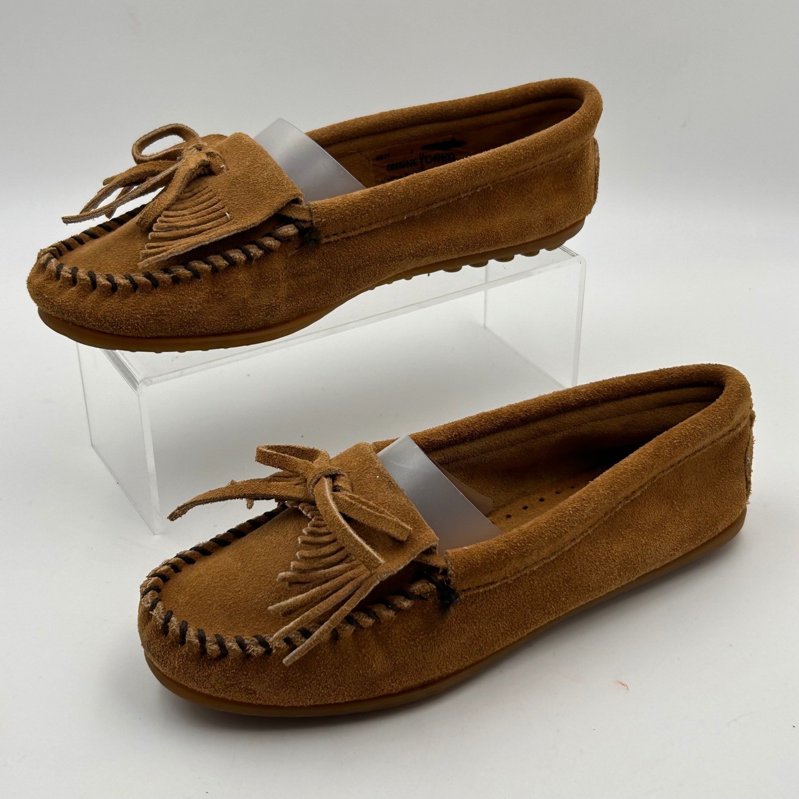 Minnetonka Kilty Moccasin Women 7 Tan Suede Fringe Flat 407T Boho Western Indie