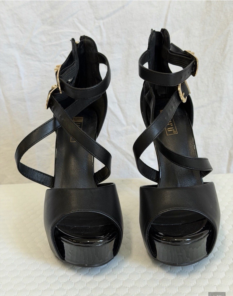 Dollhouse Women’s Black Patent Leather Strappy Ankle Strap Platform Heels 5.5
