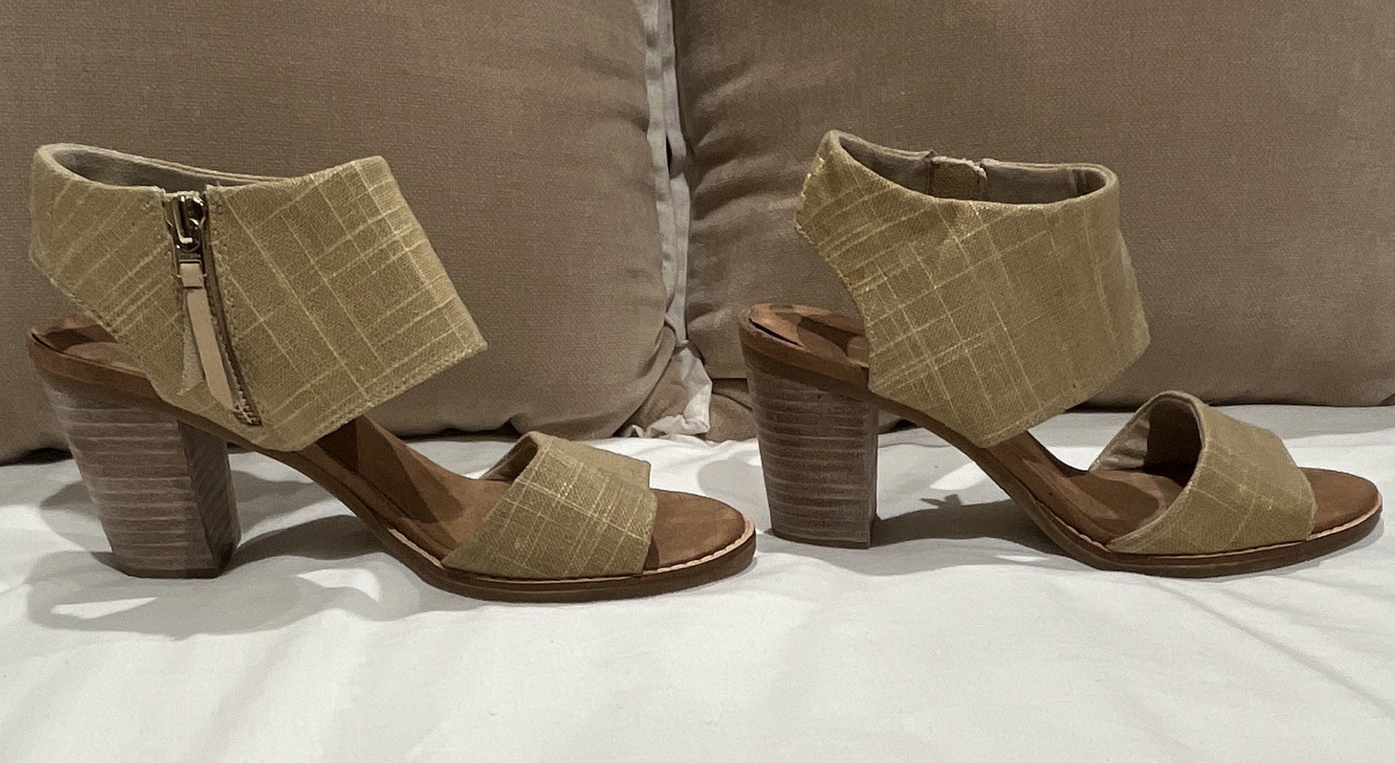 TOMS Majorca Cutout Sandal Natural Yarn Gold Metallic Block Heel Zipper 7.5 NWT