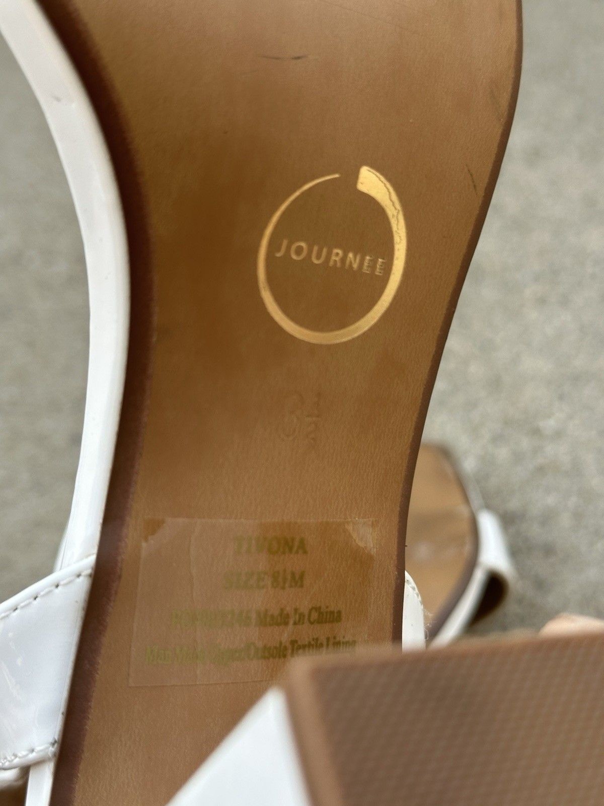 Journee Women’s Tivona Block Heel Dress Sandal White Size 8.5 MSRP: $108