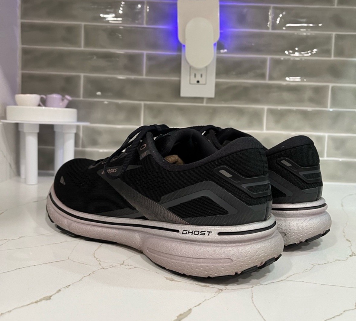 Brooks Ghost 15 Running Shoes. Women’s Size 10.5 Color Black Rose Gold