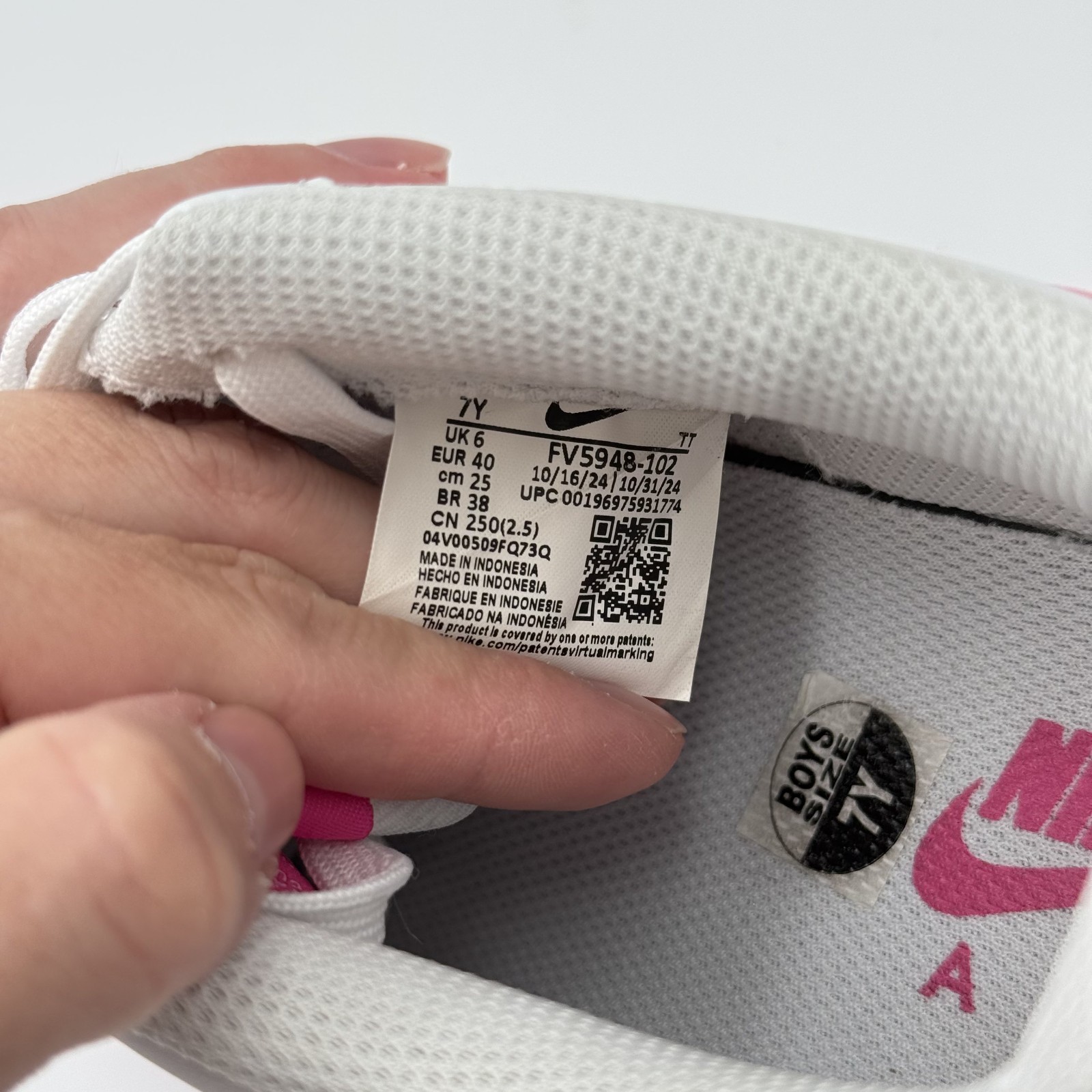 Nike Air Force 1 Low Sneakers Women Size 8.5 Youth 7Y White Pink FV5948-102