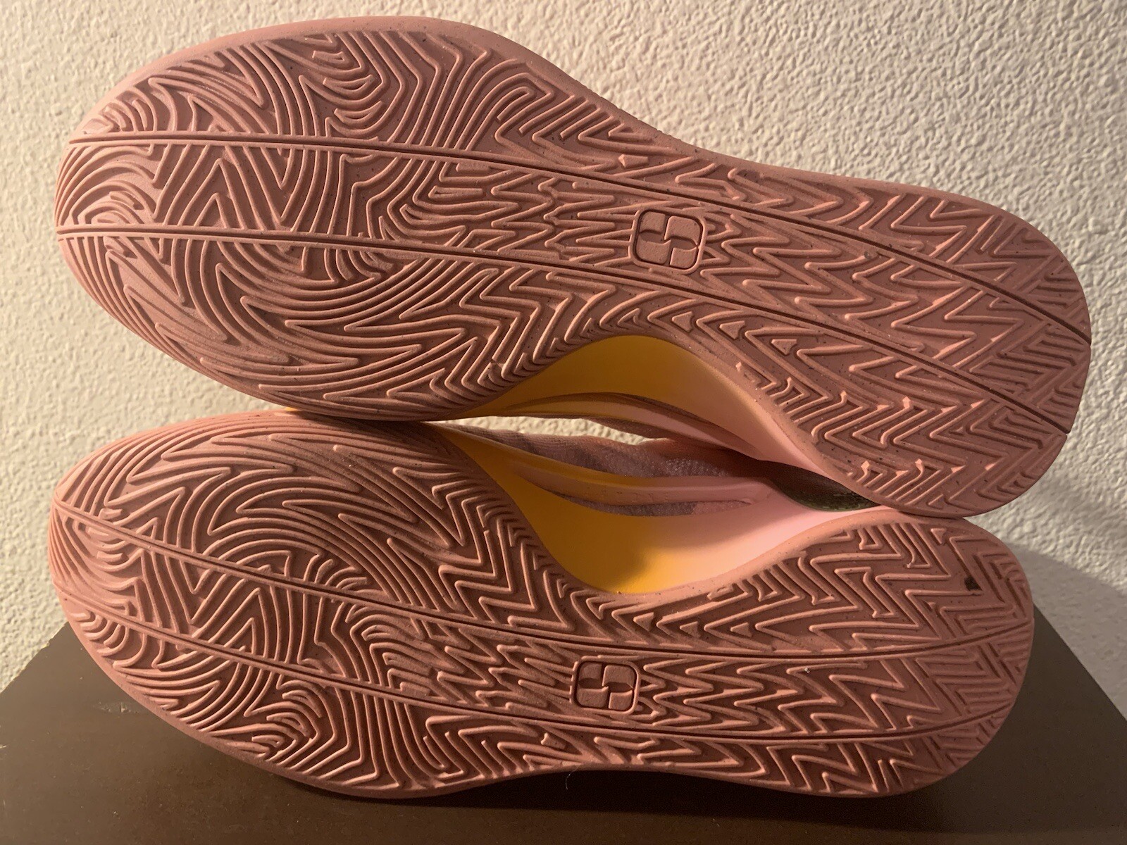 Nike Wmns Sabrina 1 Rooted FQ3381-600 Women’s Size 19.5 Men’s Sz 18 No Box Lid