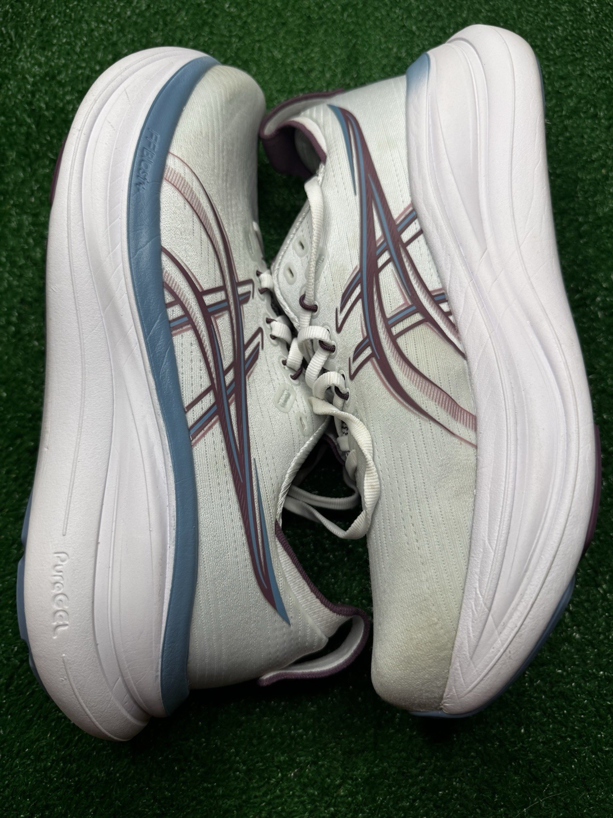 ASICS GEL-NIMBUS 28 Women’s Size 9 Med Arctic Blue/Velvet Purple Running Shoes