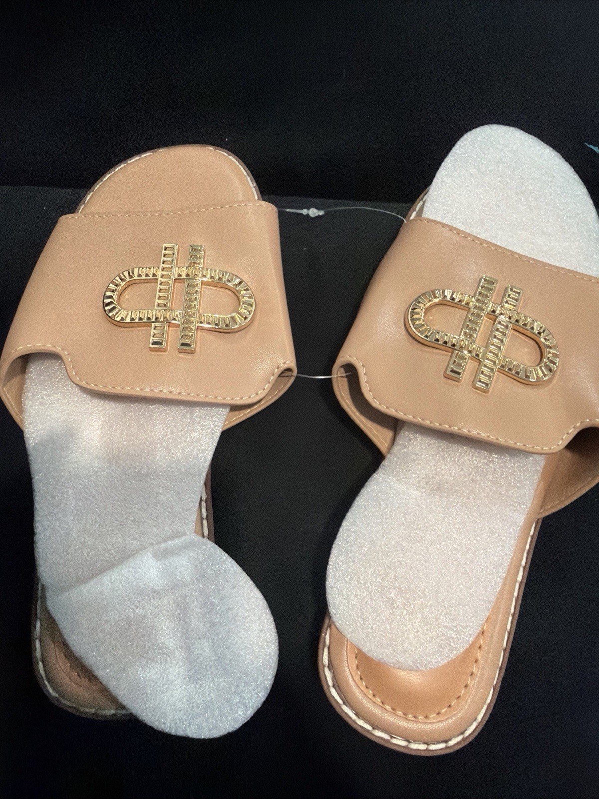sandals women Size 6,7,8,9 Available