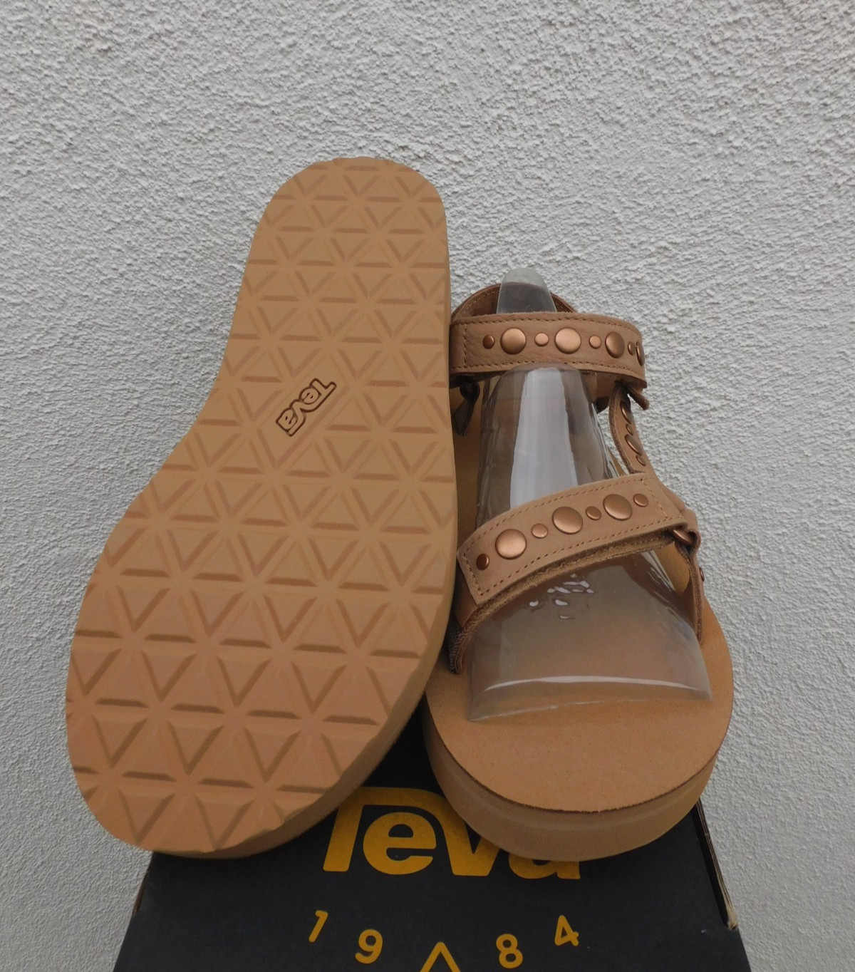 TEVA TANZINE MIDFORM UNIVERSAL STUDDED LEATHER SANDALS, WOMEN US 6/ EUR 37 ~NEW