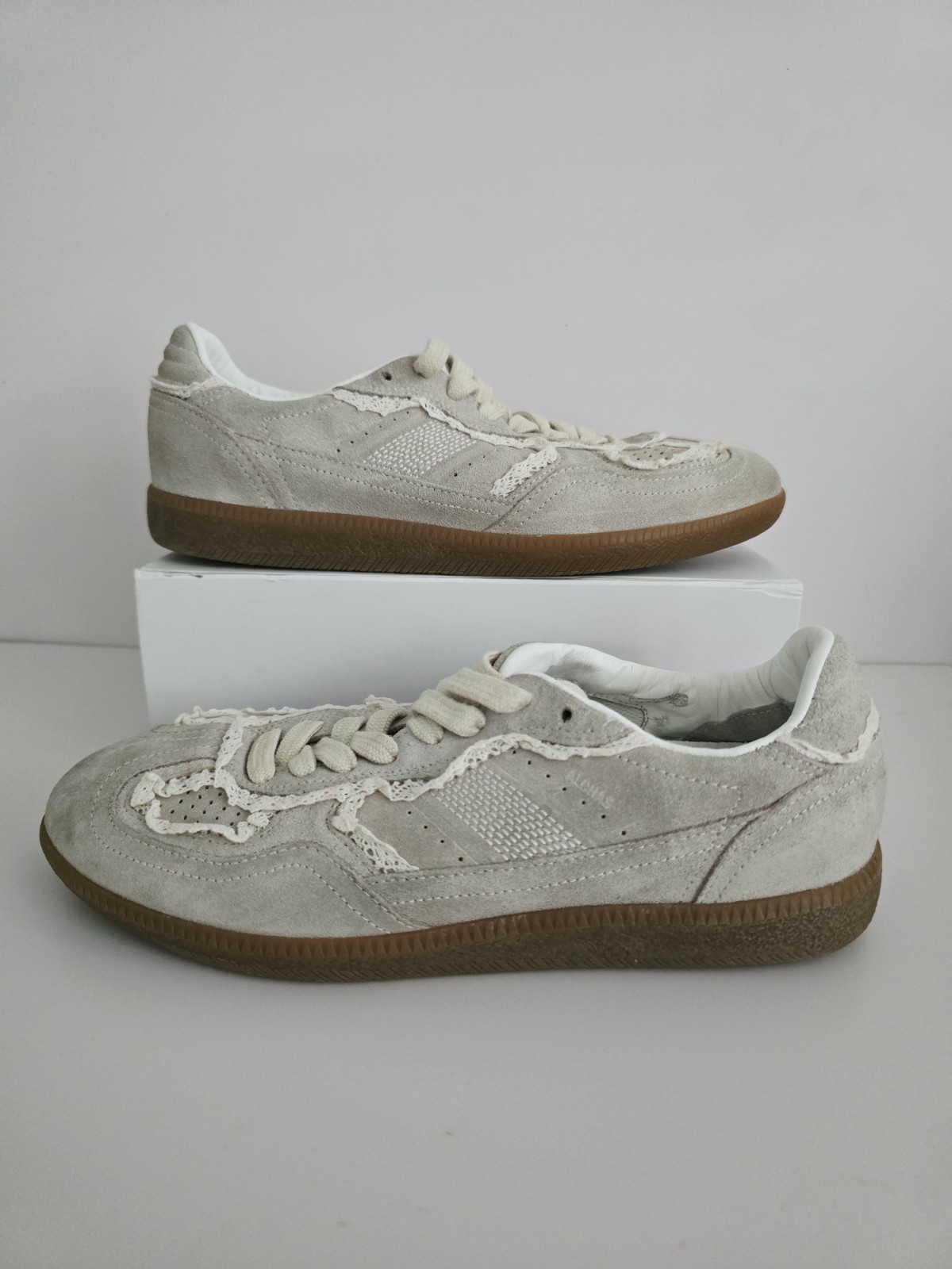 Alohas Tb.490 Crochet Leather Sneakers Shoes 7 7.5 38 Cream Grey Gray Lace Up