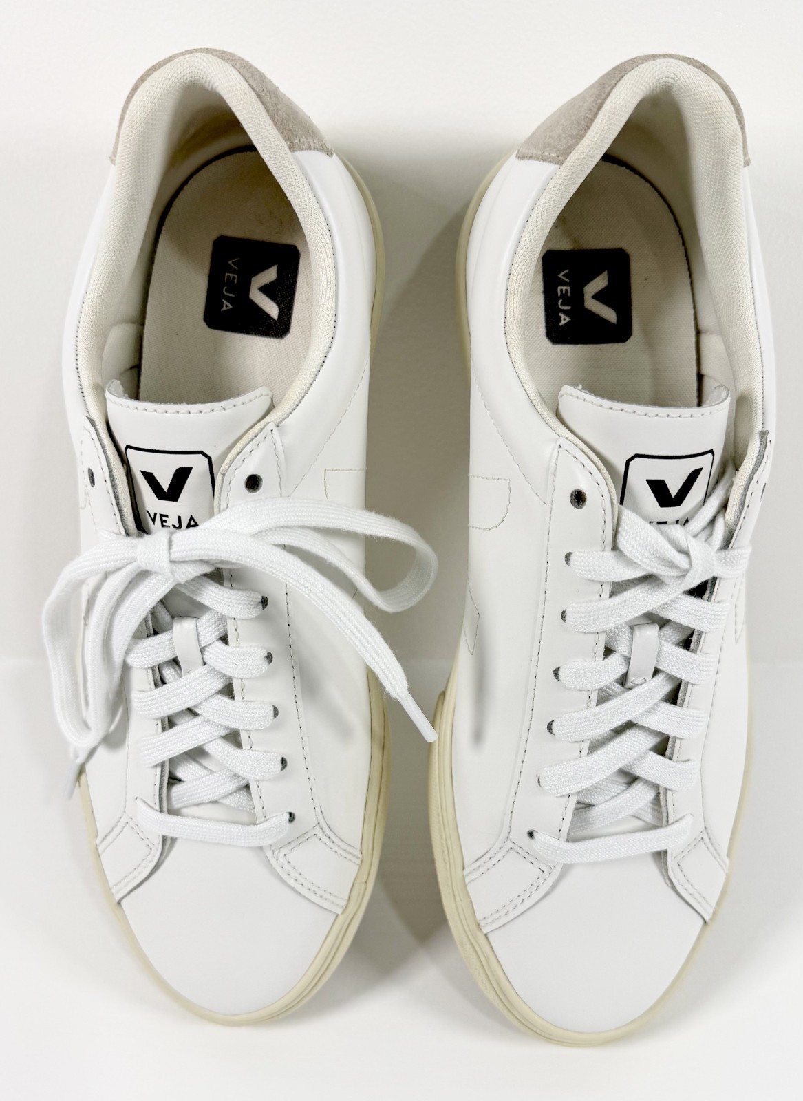 Veja Esplar White Leather Sneakers – Women’s Size 9 – Men’s Size 7 – EU 40
