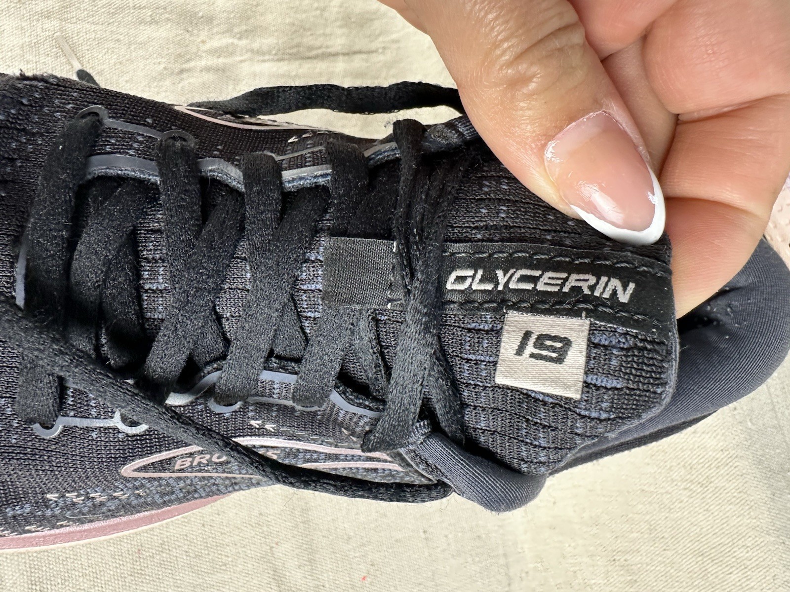 Brooks Glycerin GTS 19 Women’s Running Shoes Black/Pink, Size 8.5