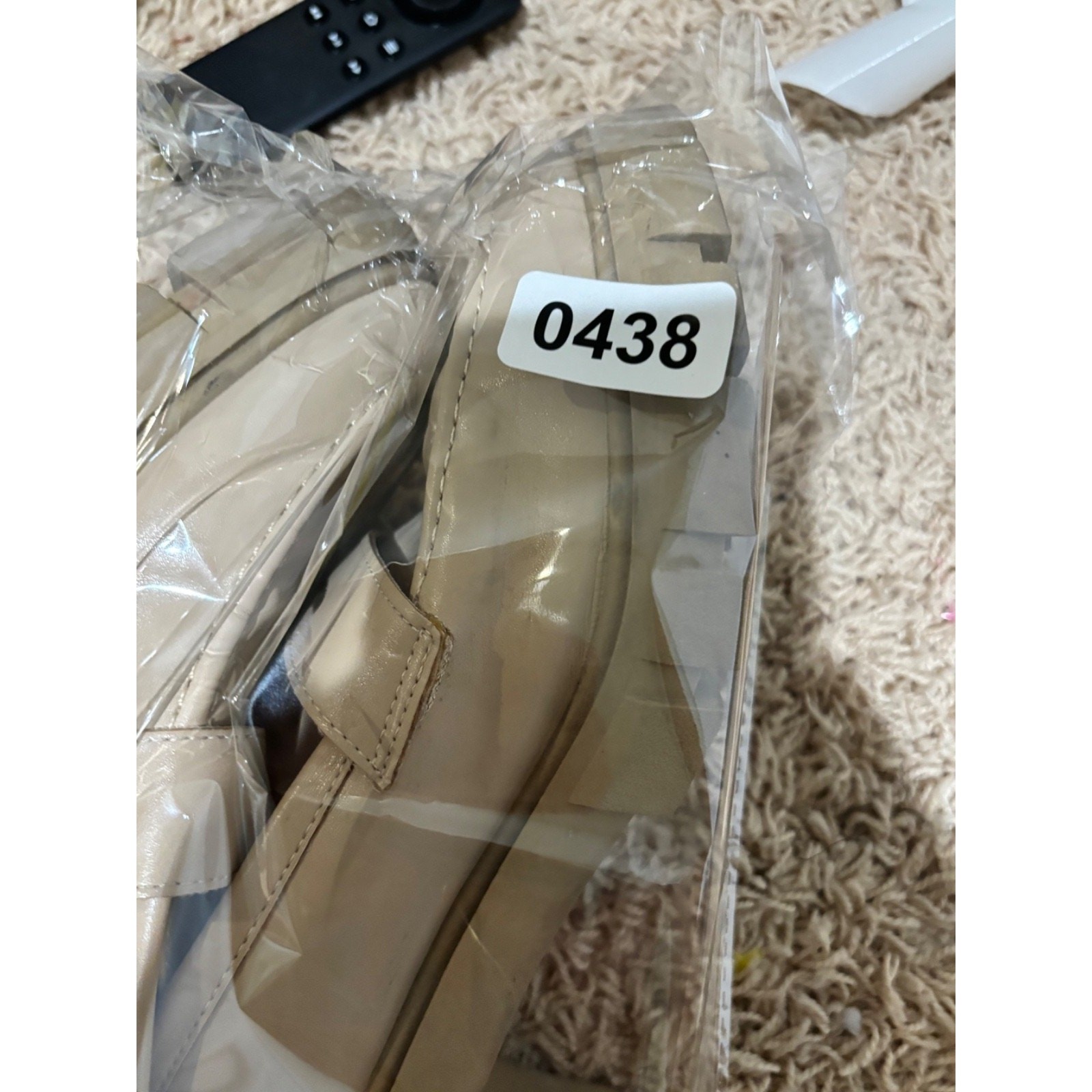 Cushionaire Women’s Platform Chunky Penny Loafers Beige sz 10 Grunge Academia