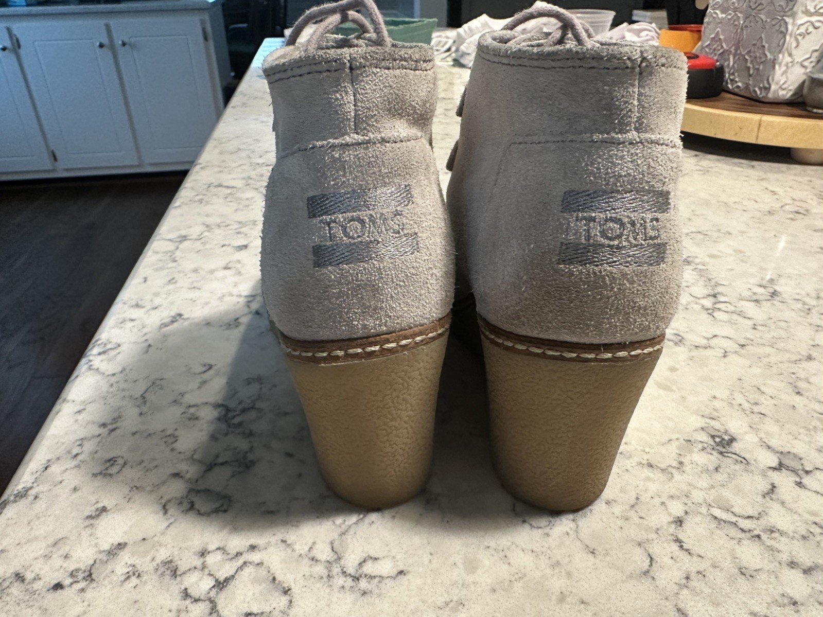 TOMS Wedge Ankle Booties Taupe Suede Leather SIZE 7 Women’s Shoes Lace-up
