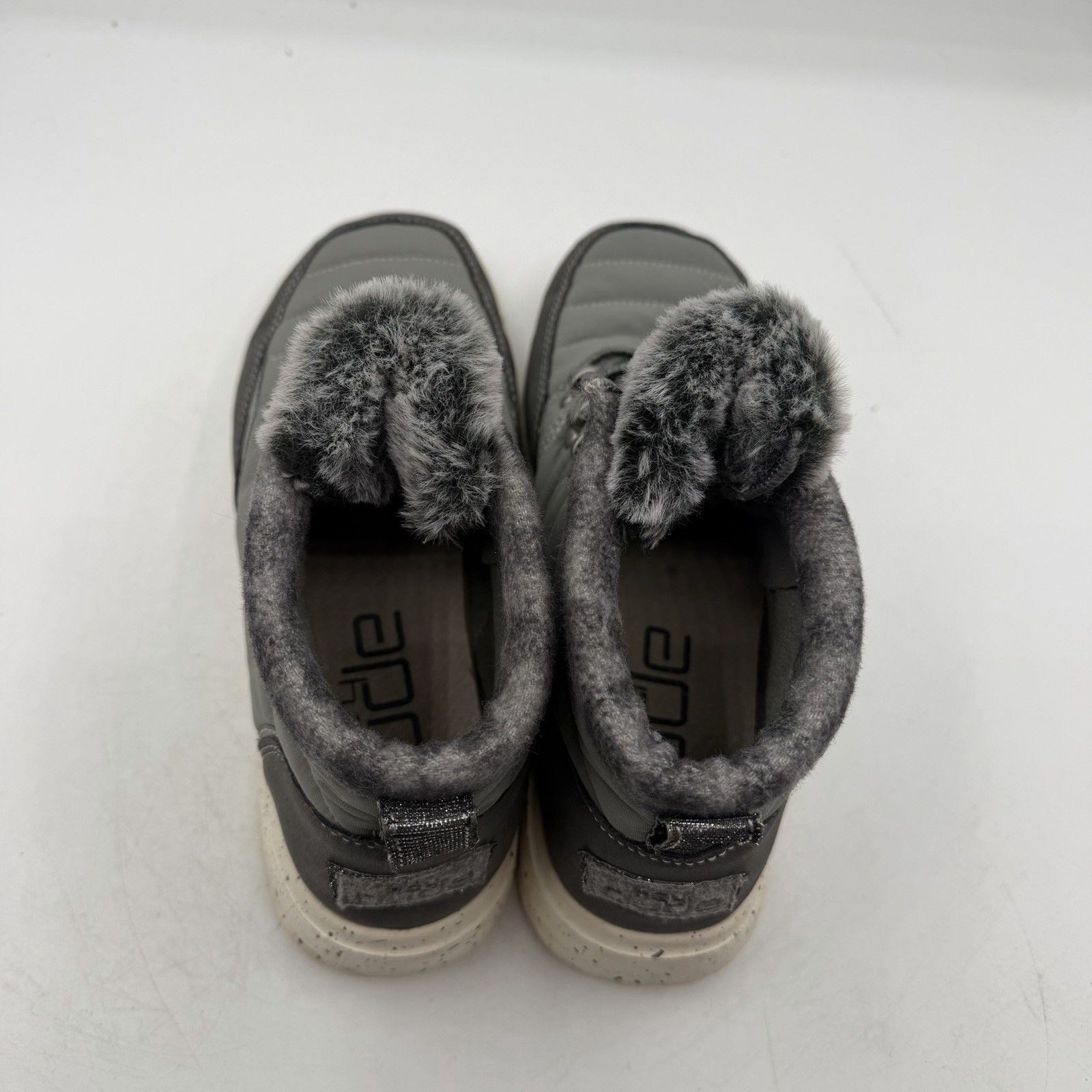 Hey Dude Brandy Boots Womens Sz 7 Grey Pull On Lined Ankle Booties