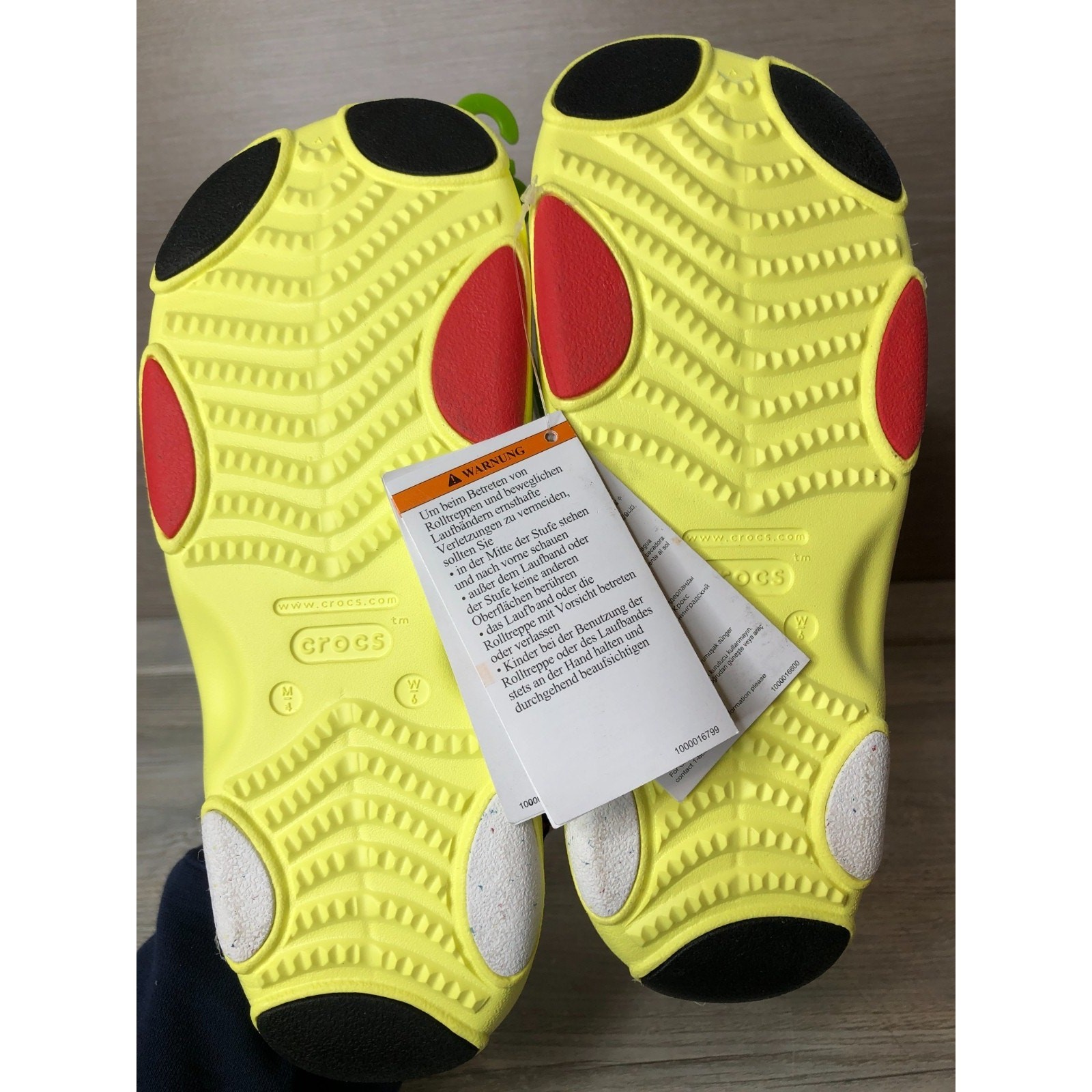 CROCS All Terrain Desert Trip 2 Sandal M4/W6 Yellow Fanny Pack 208076-75U NEW