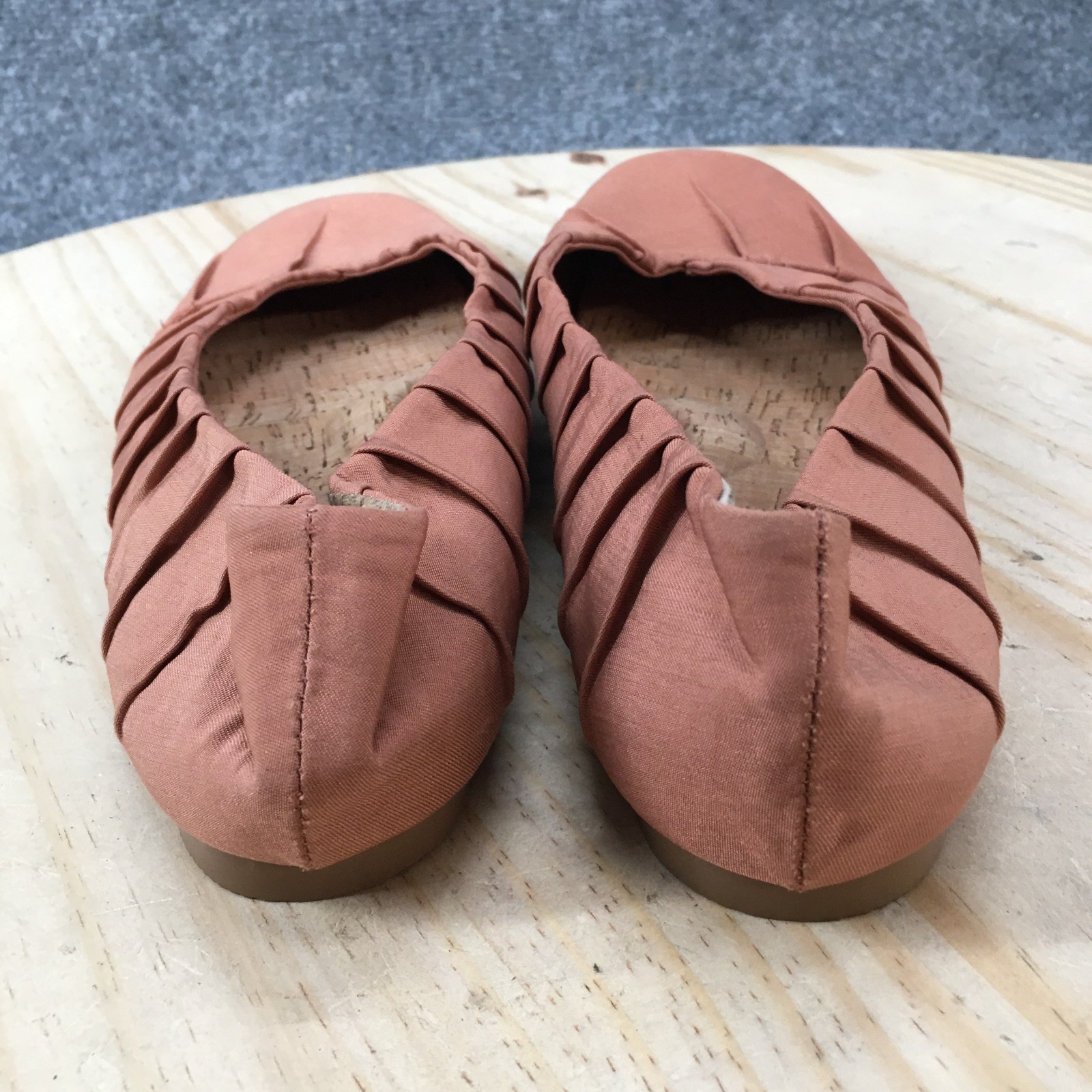Korks Shoes Womens 7.5 M Ballet Flats Orange Fabric Slip On Fabric Comfort