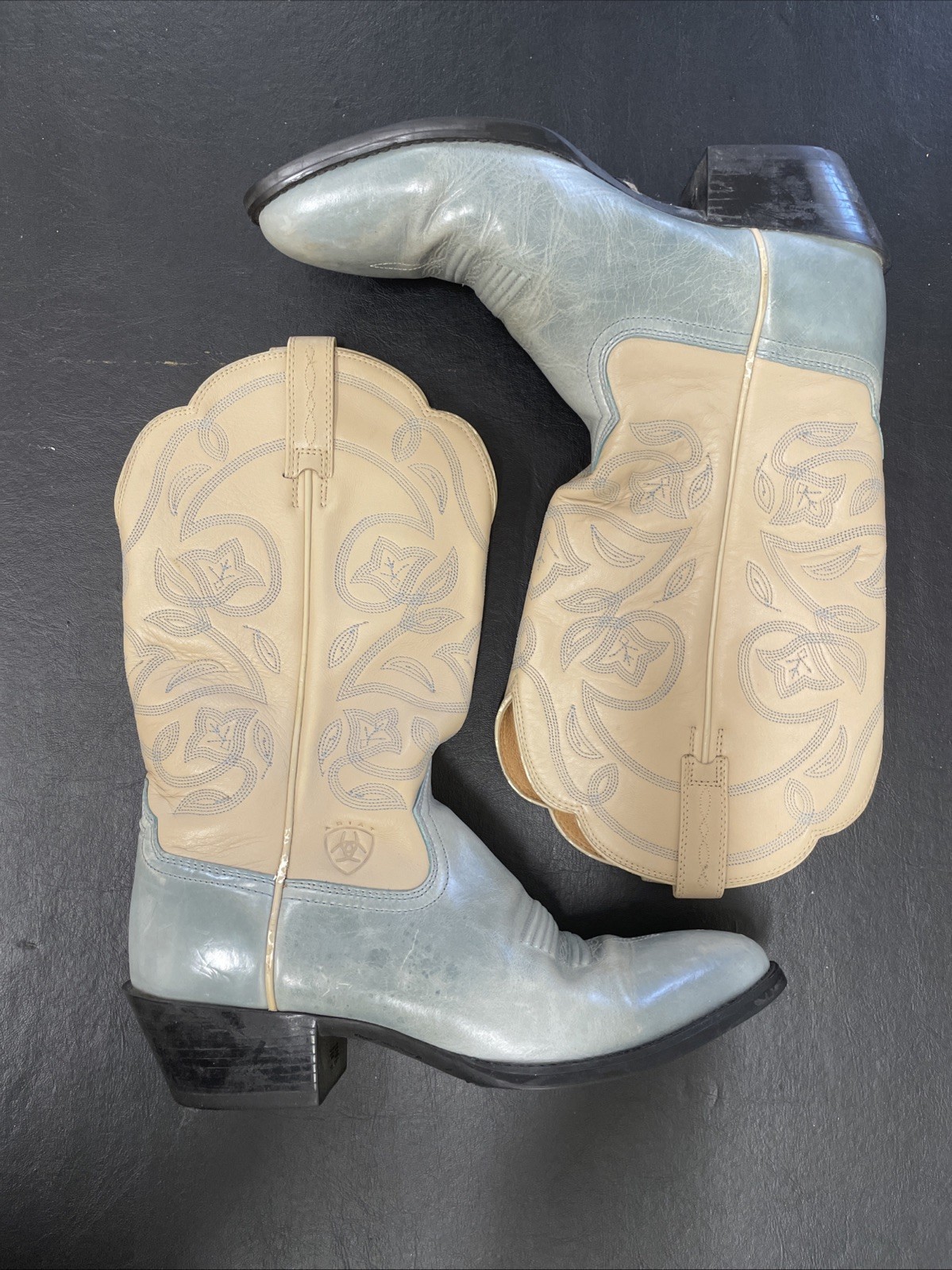 Ariat Women’s Cowboy Boots Beige & Teal Size 7 1/2 Or 8