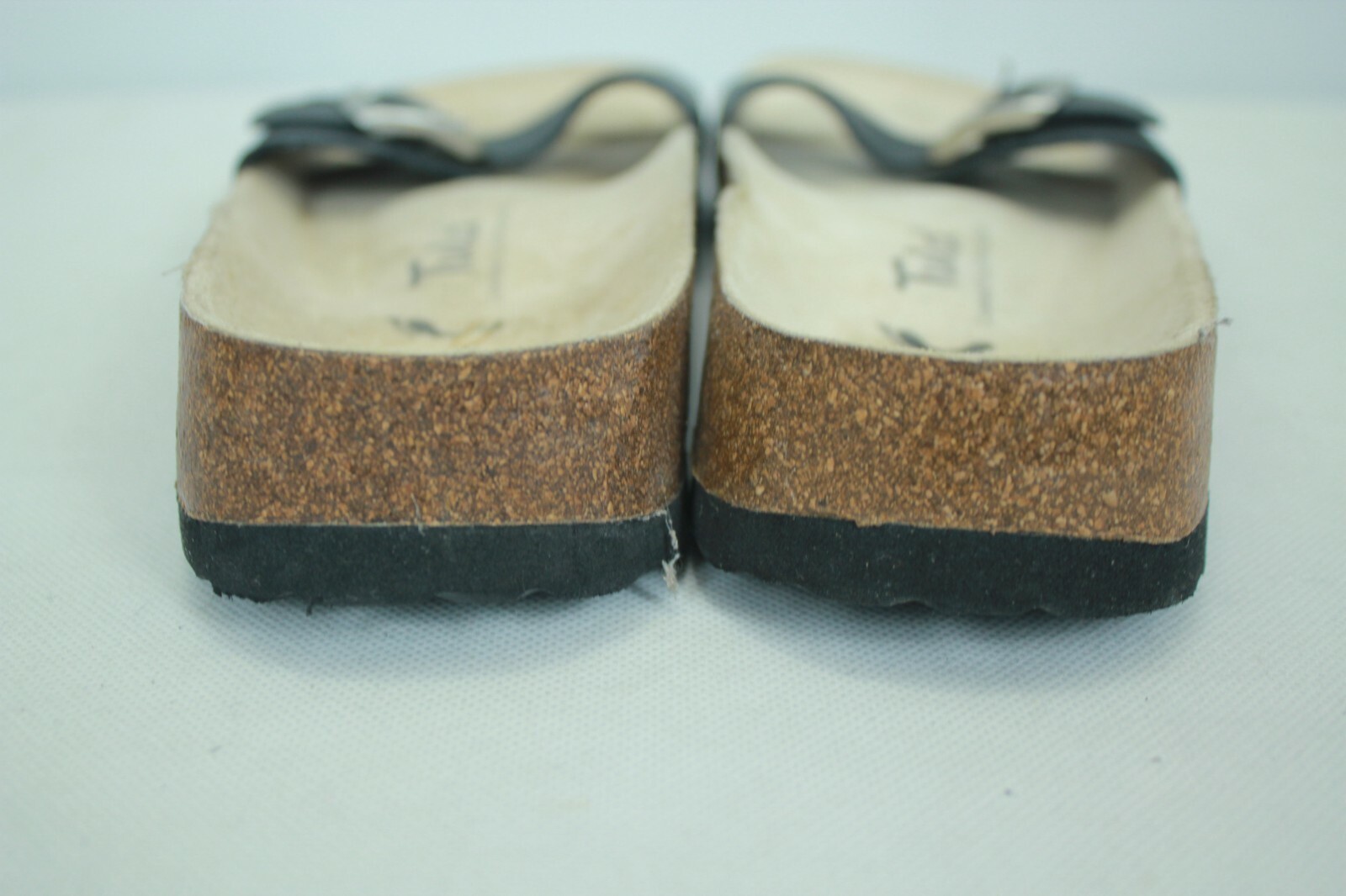 TULA BY BIRKENSTOCK BLACK LEATHER CORK SANDALS SIZE 39.5 NARROW EUC!