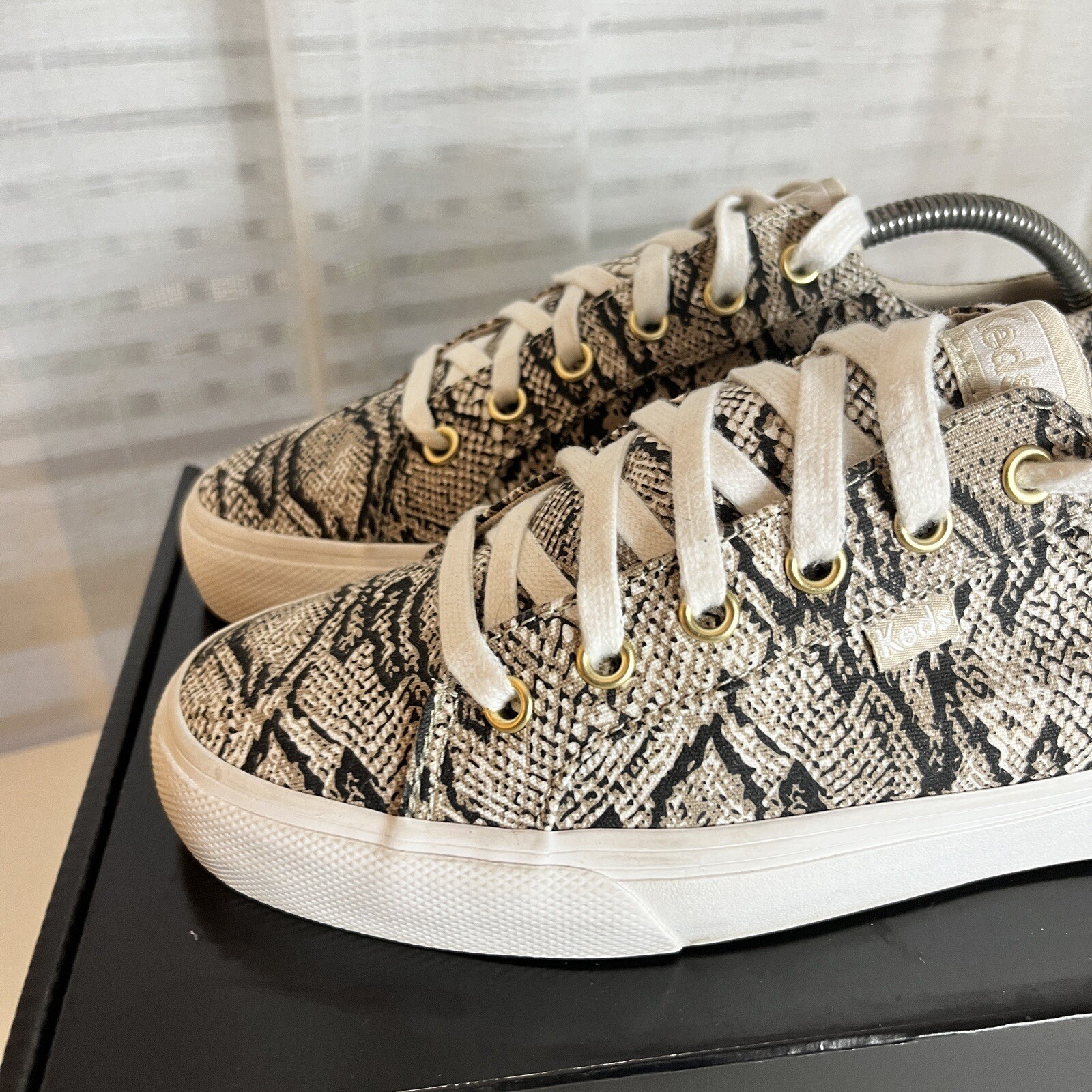 Keds Jump Kick Sneakers Womens Size 9.5 Python Snake Print Canvas Lace Up EUC!