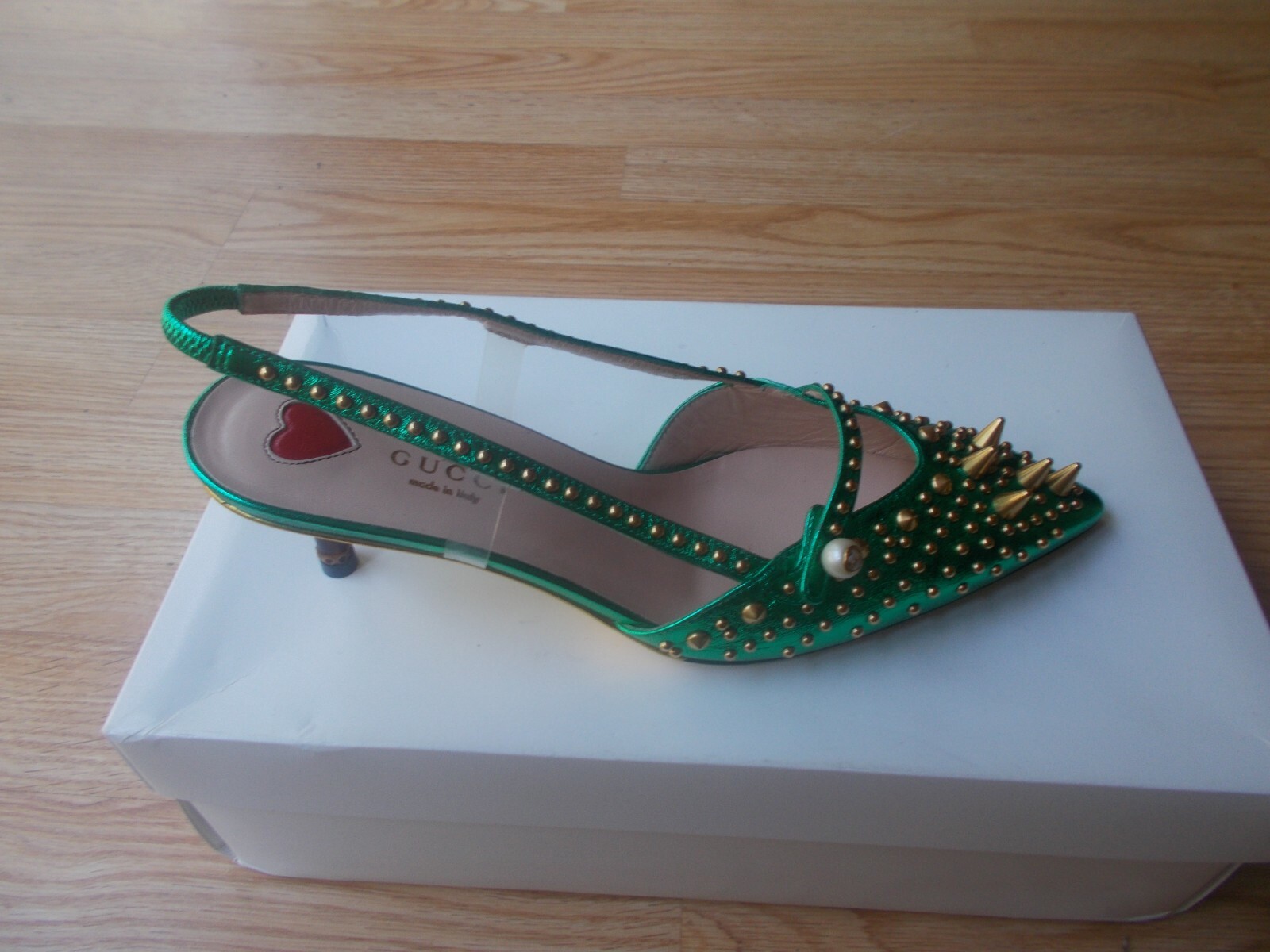$1410 Gucci Unia Metallic Spike Studded Pearl Sandals Bamboo Heels 36 US 6 NEW