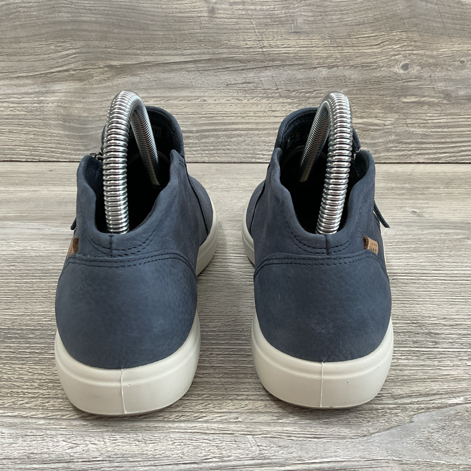 ECCO Soft 7 Low Bootie Side Zip Marine Blue Sneaker Women’s EU 37/ US 6-6.5
